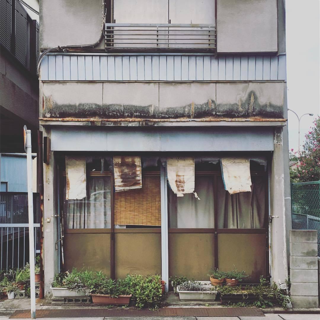 G(ue)host House