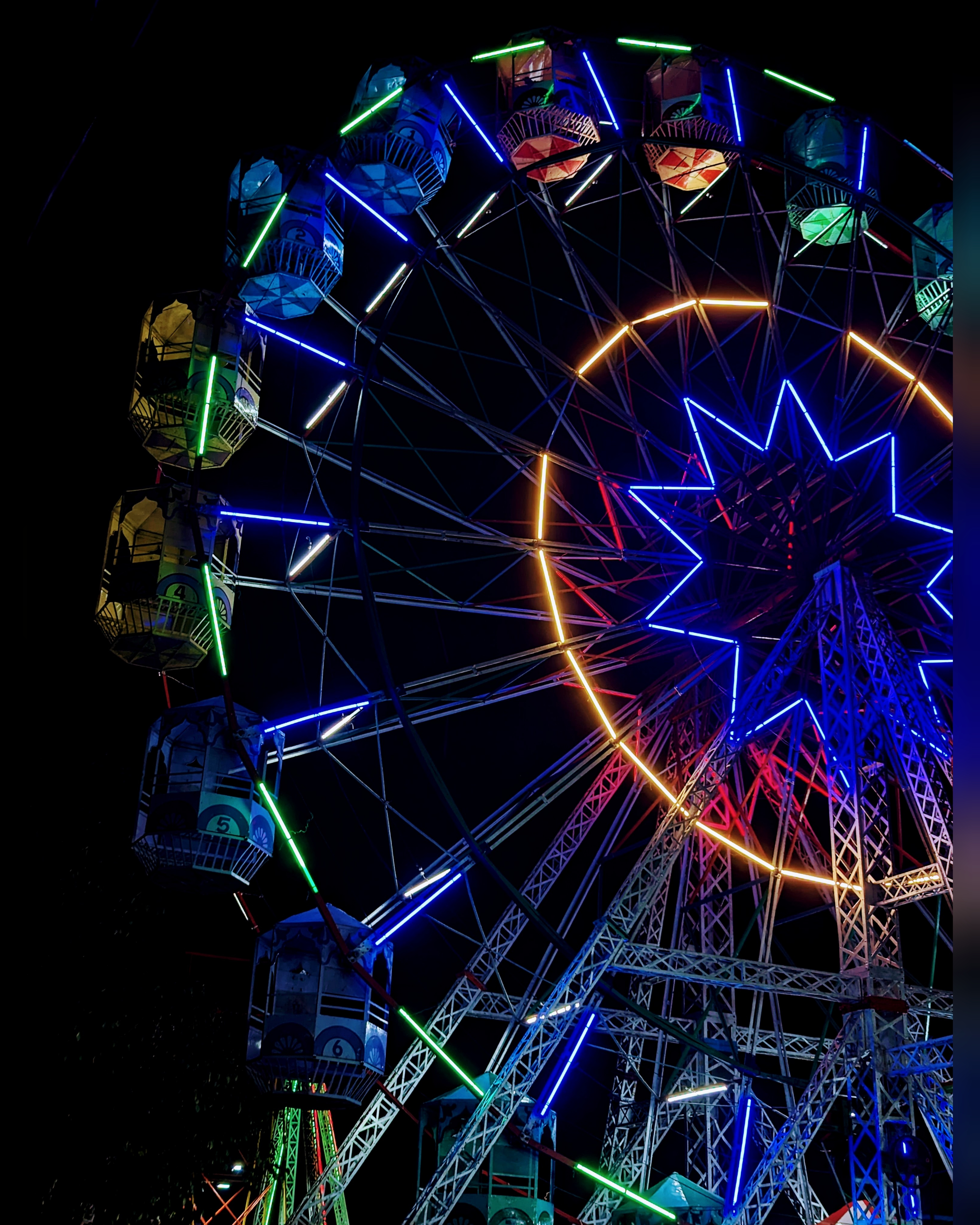 Giant Wheel's Dance #23