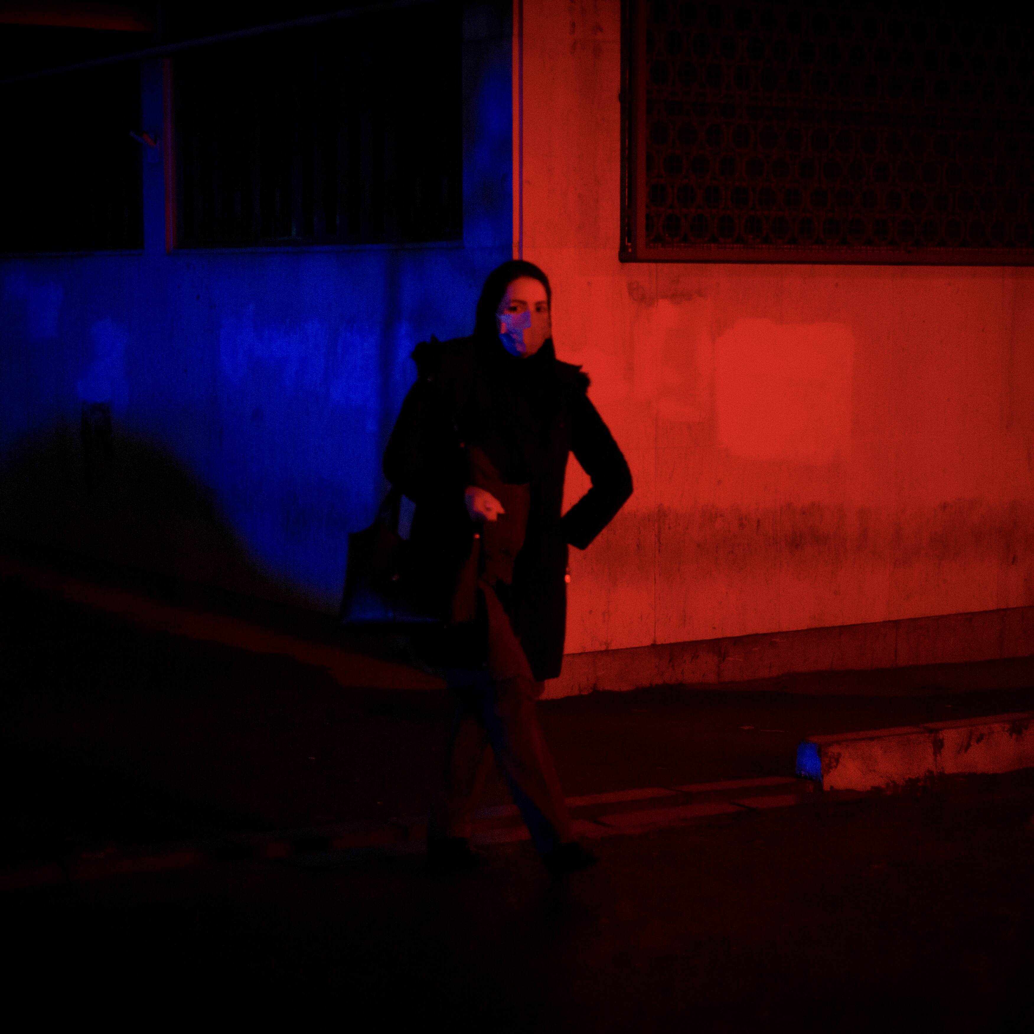 Lady Blue Red