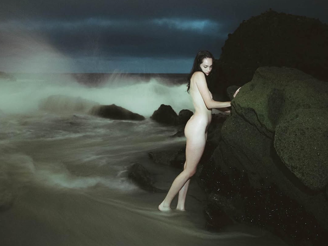 Roaring Waves