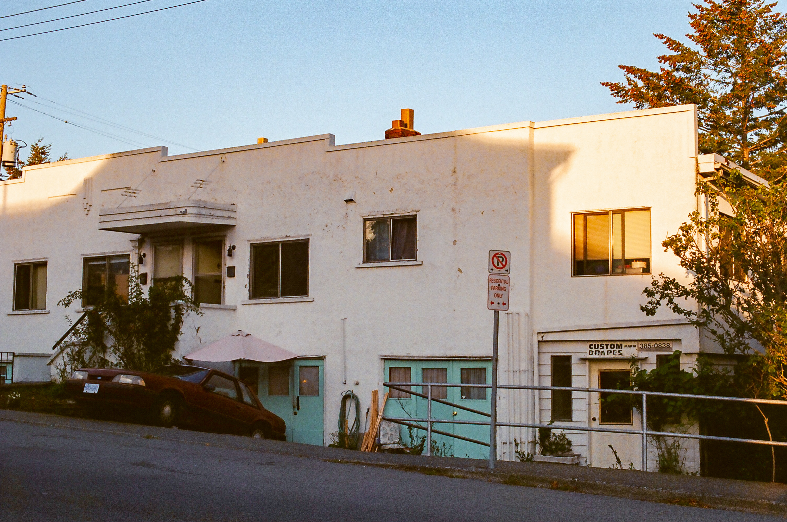 Corner glow