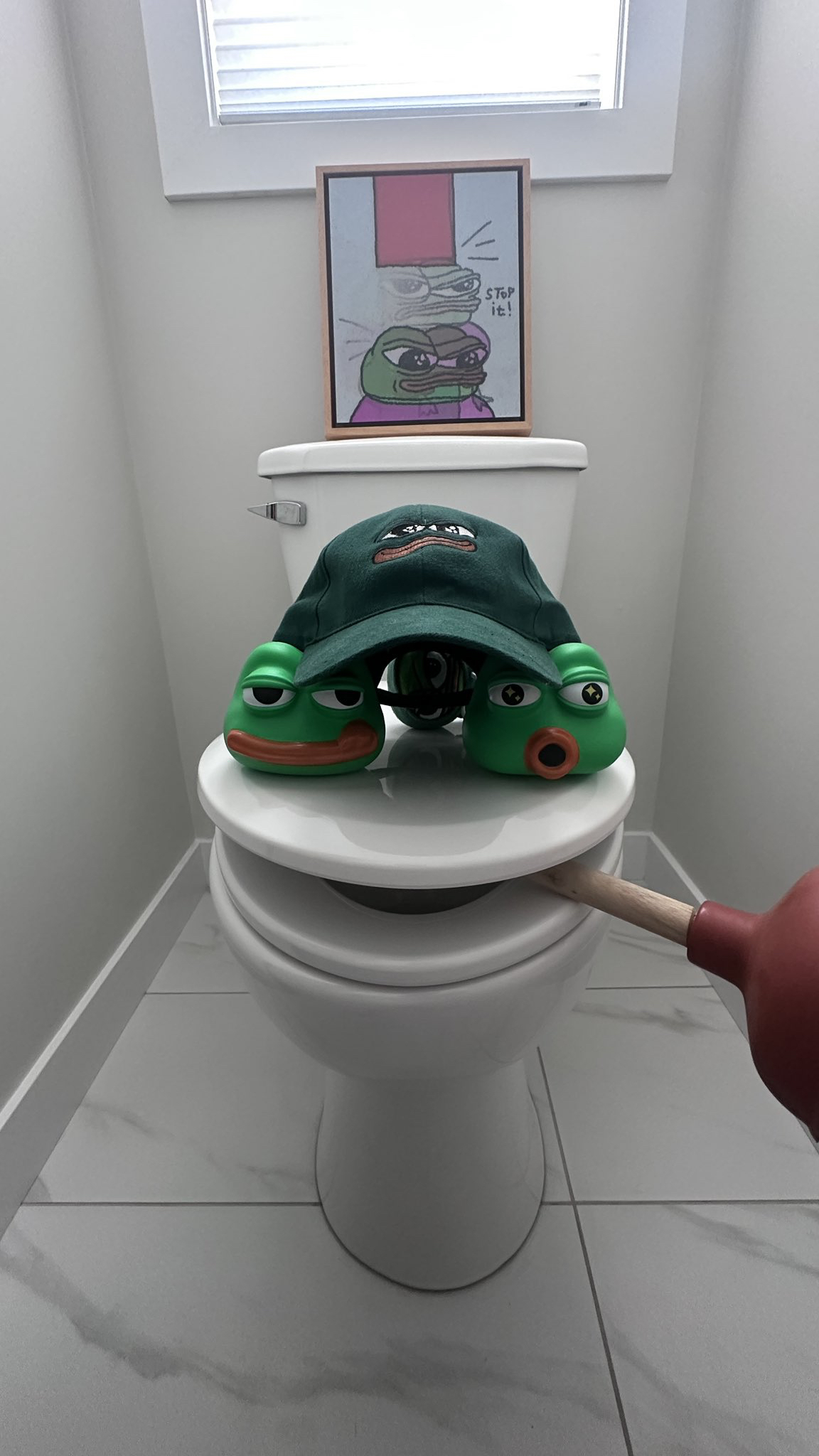 Pepe Toilet ft. BOME