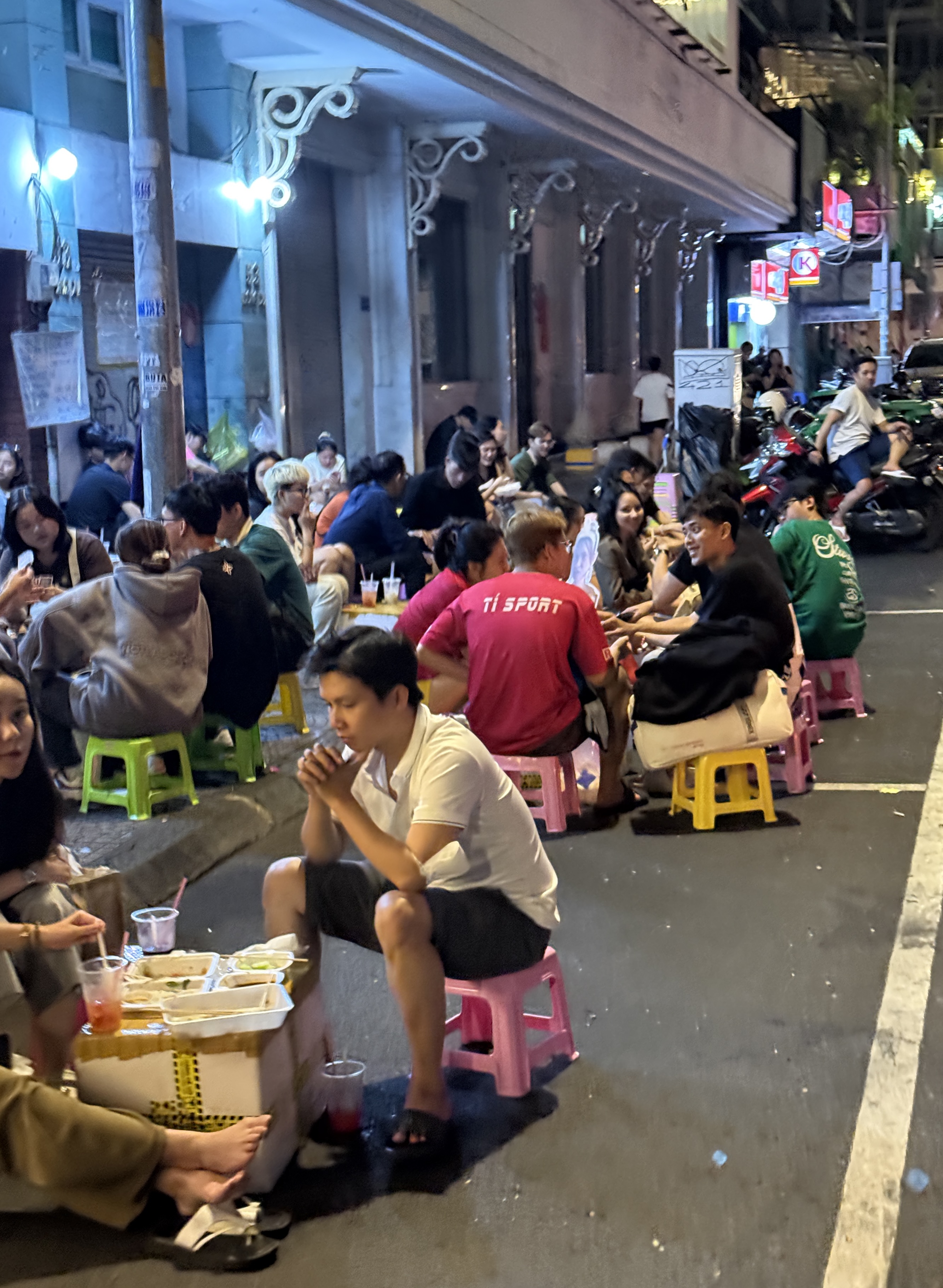 Street Life Saigon