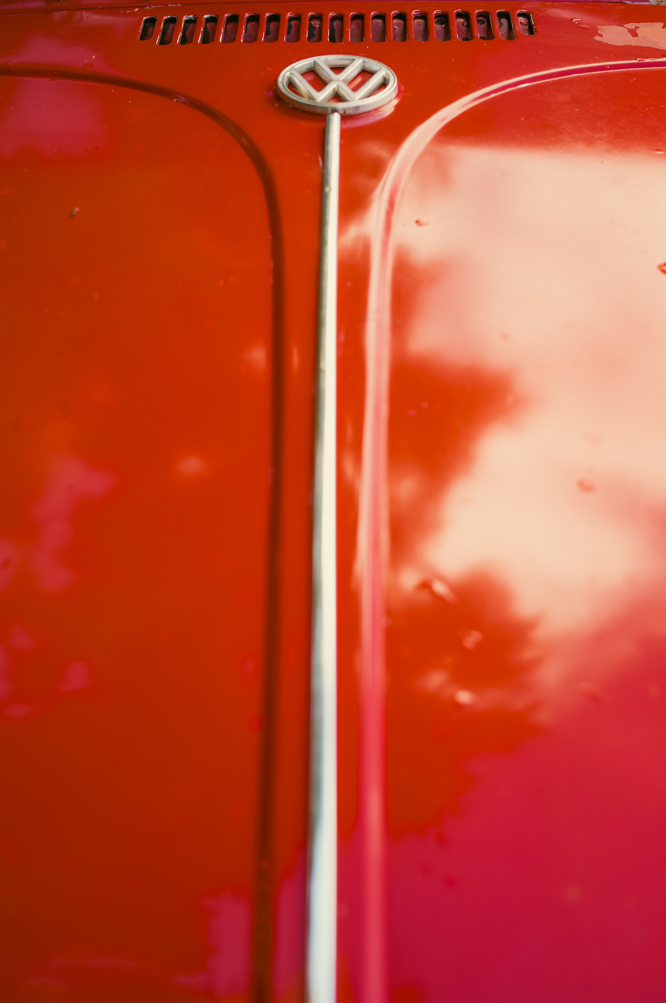 VW - RED