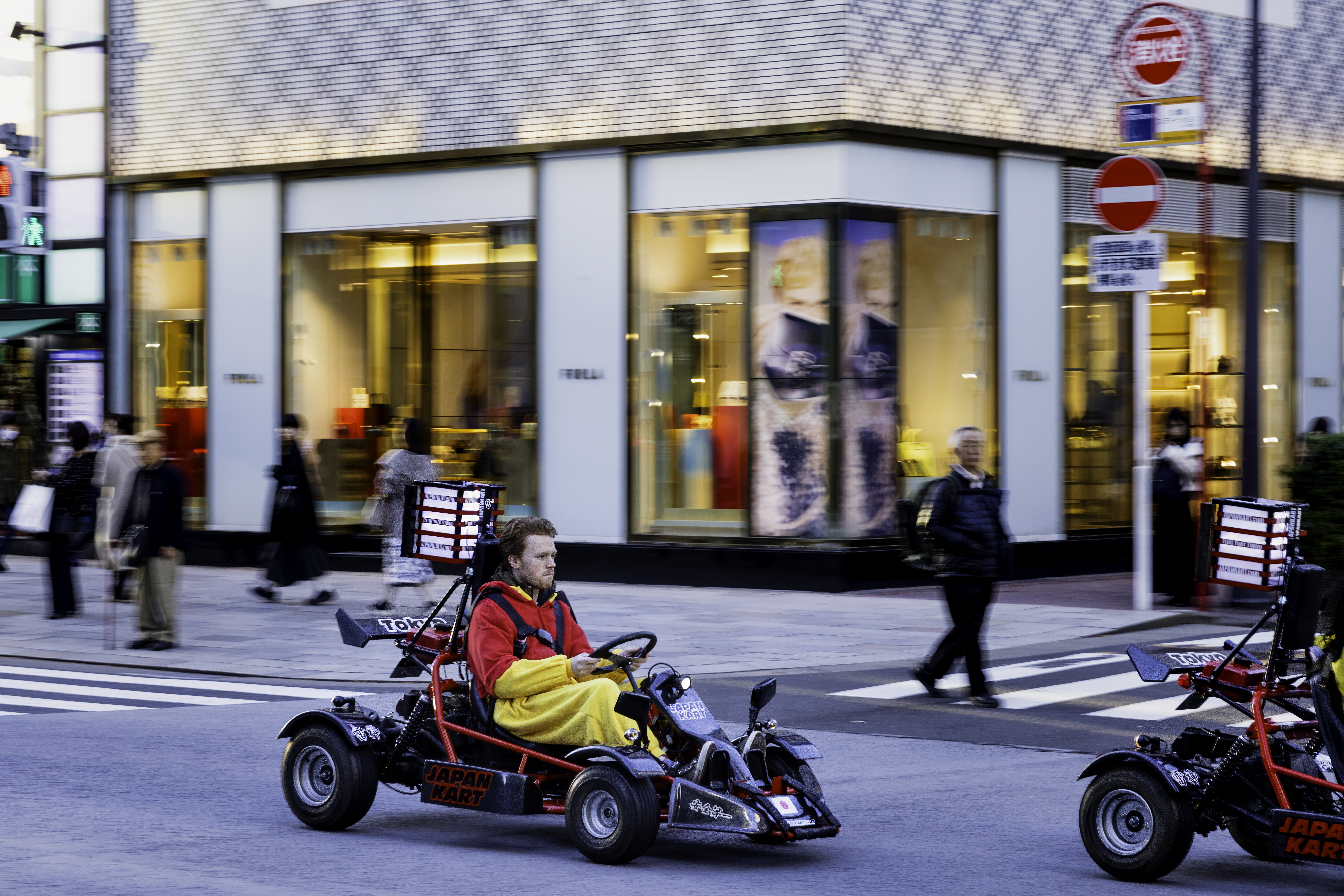 Moment 43 - Tokyo Kart #2