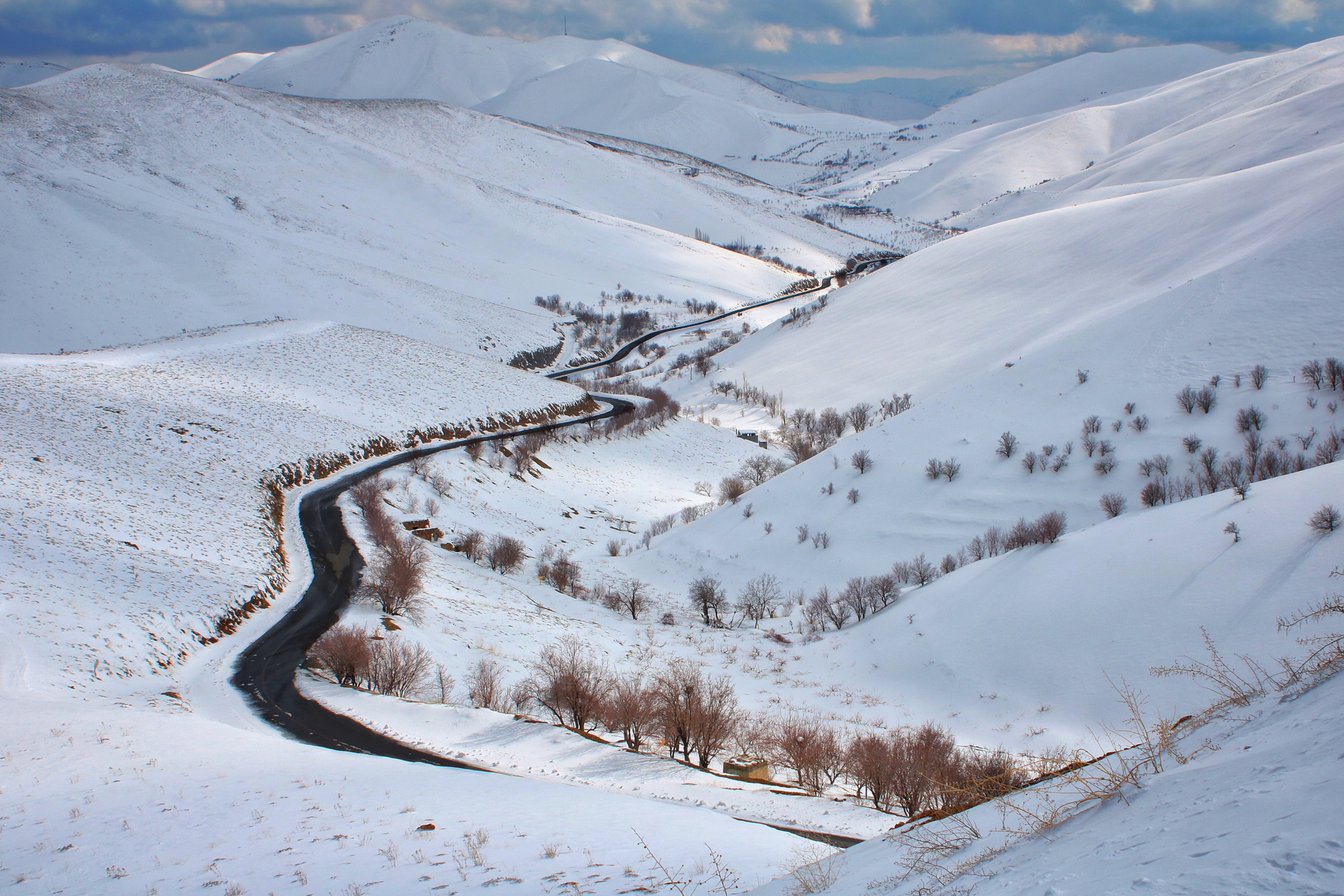 Endless road