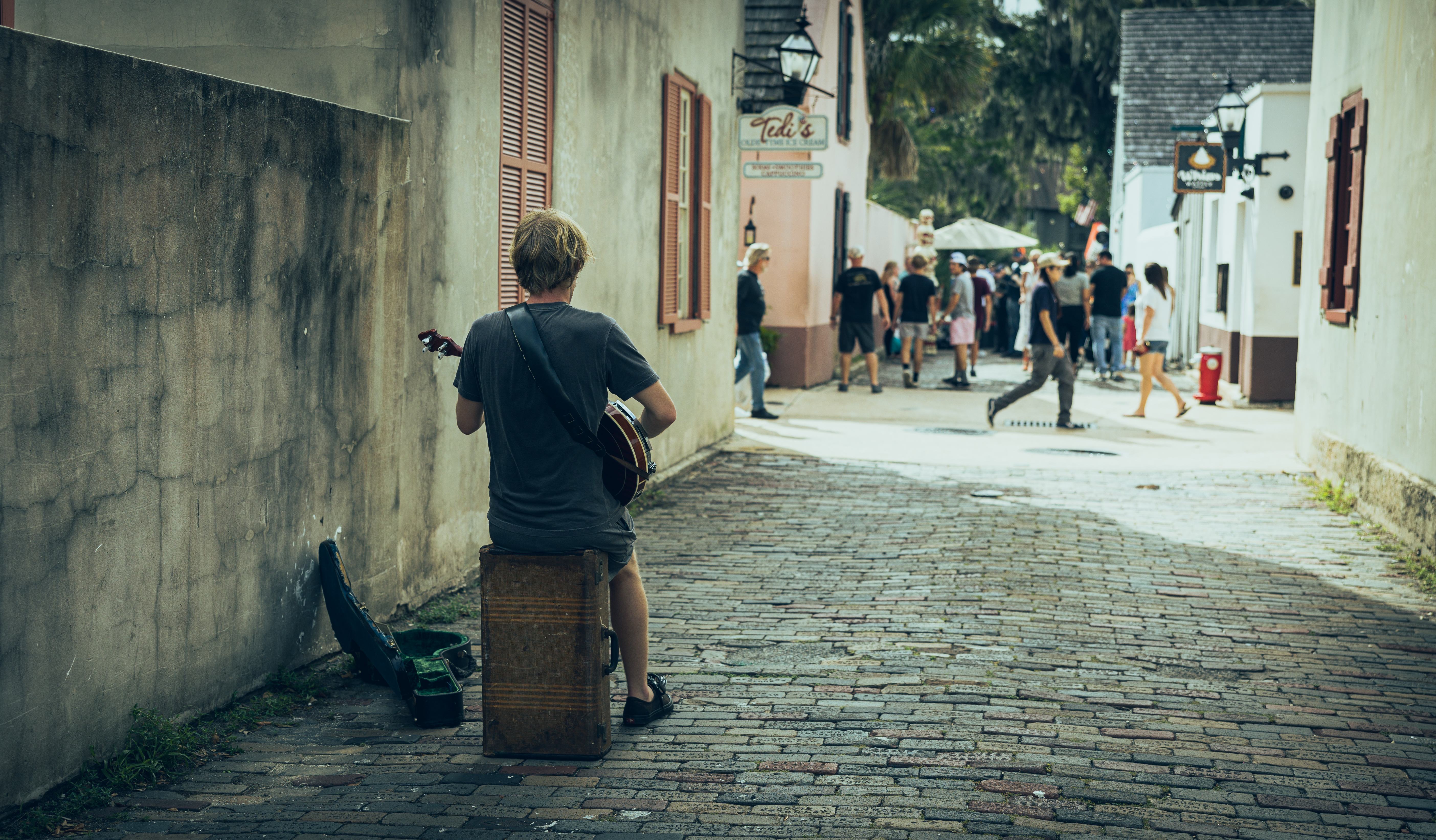 The Alley Gig.