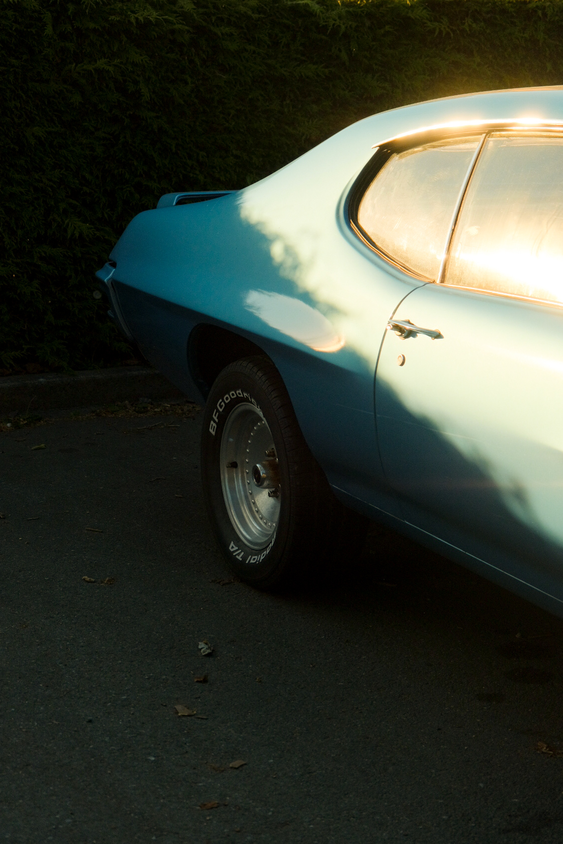Tail light