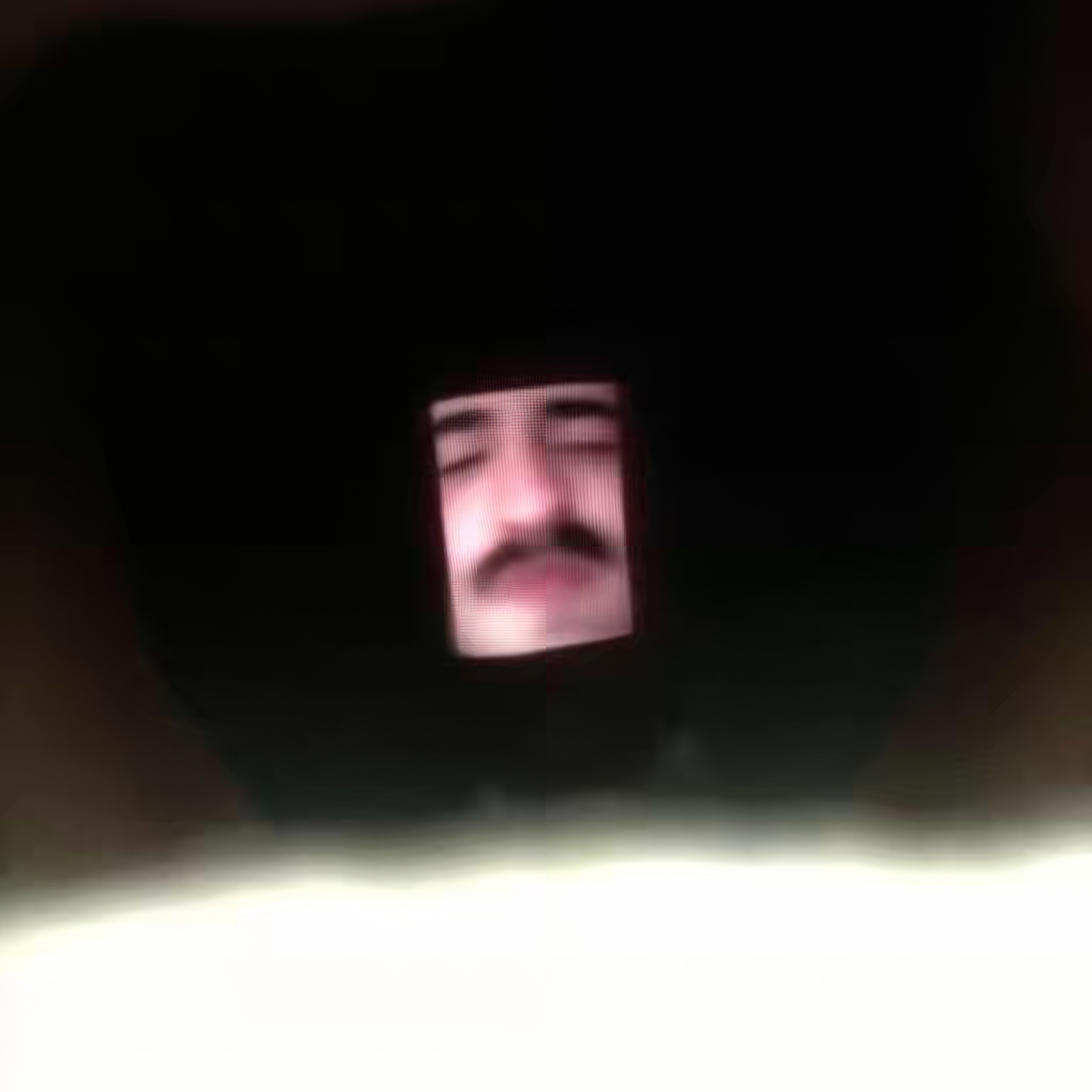 Hologram-Stache