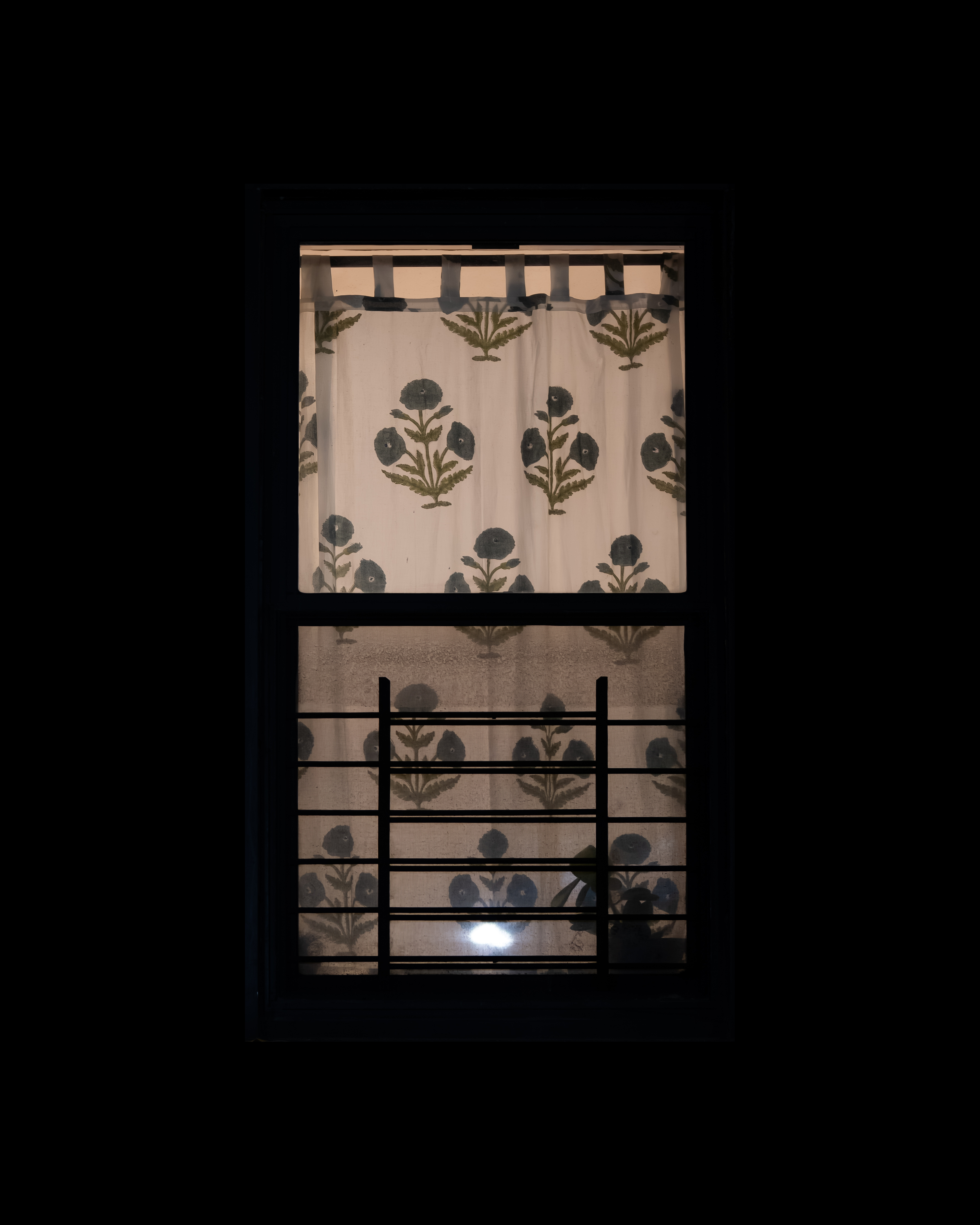 WINDOW 285