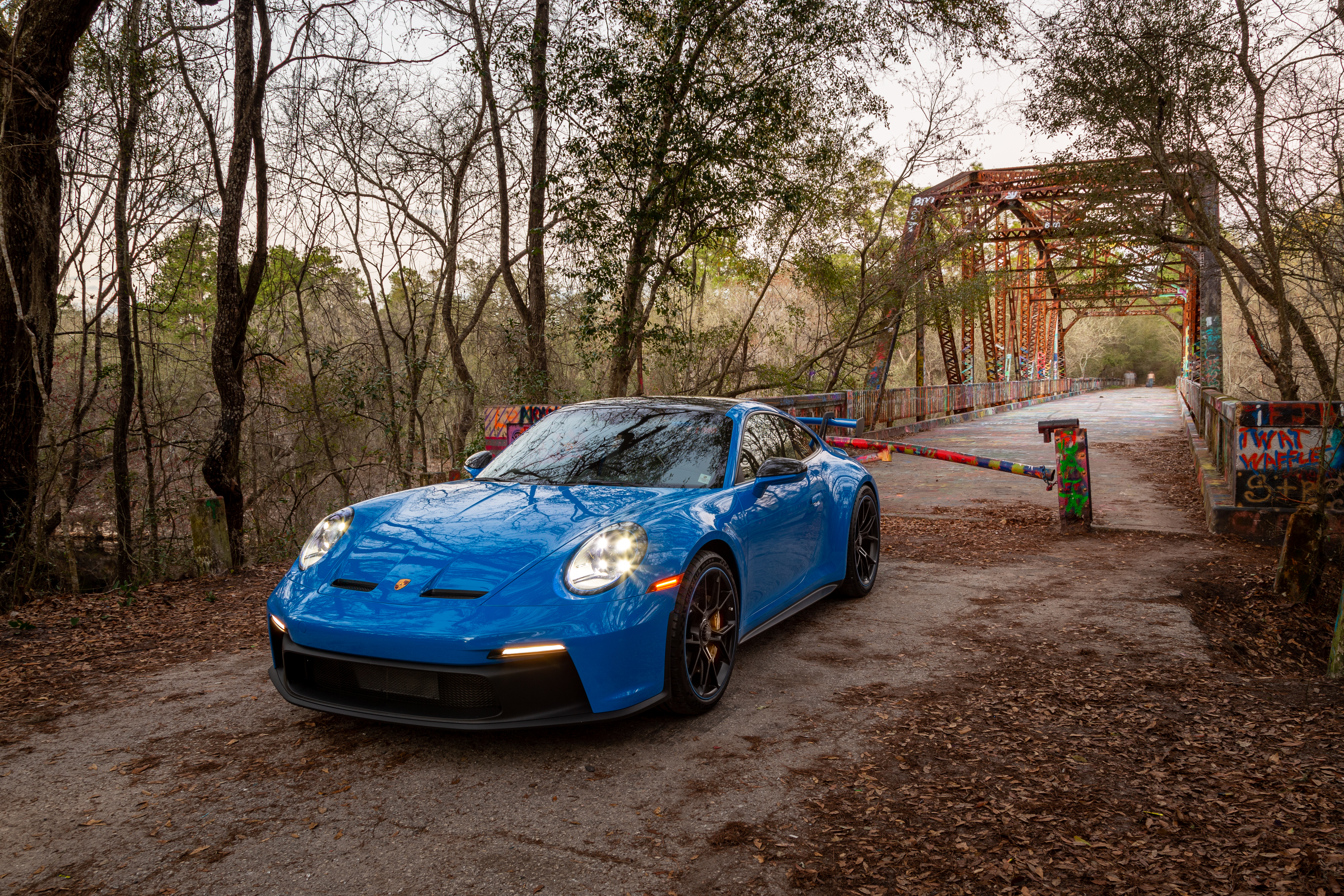 PORSCHE