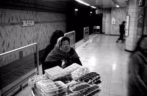 Subway_The Girl Who Sells Rice Cake