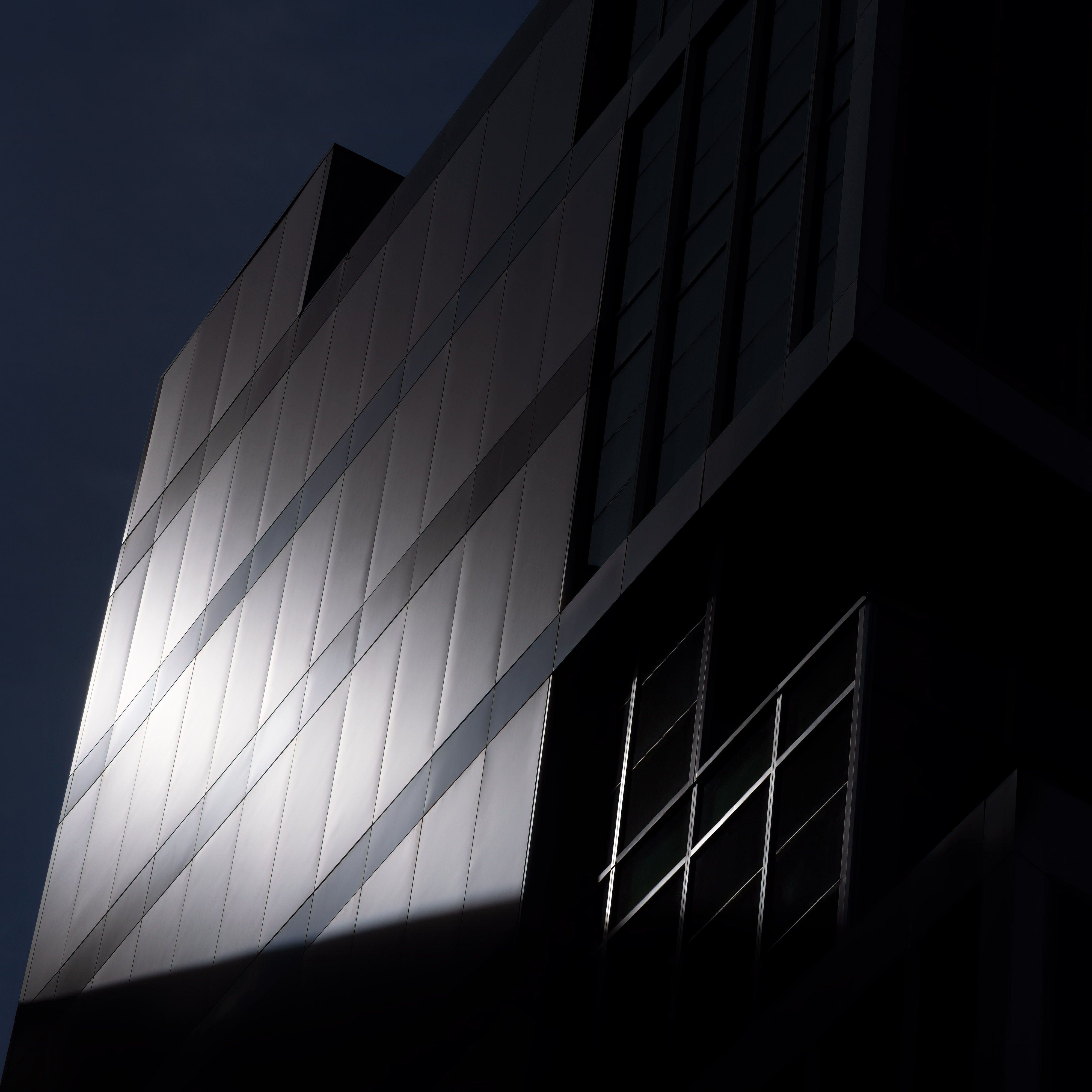 Angulation #8/1000