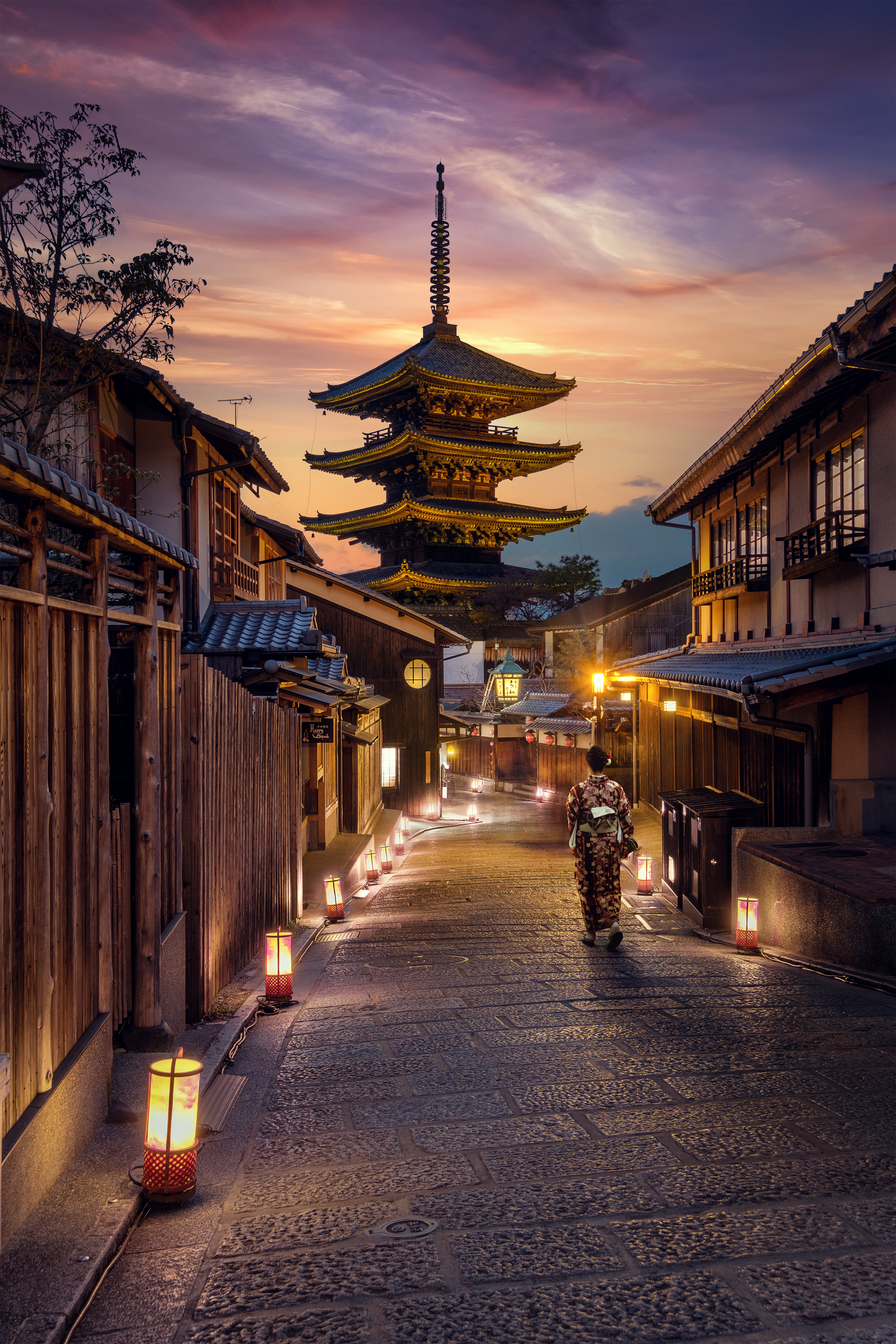 Path to Yasaka