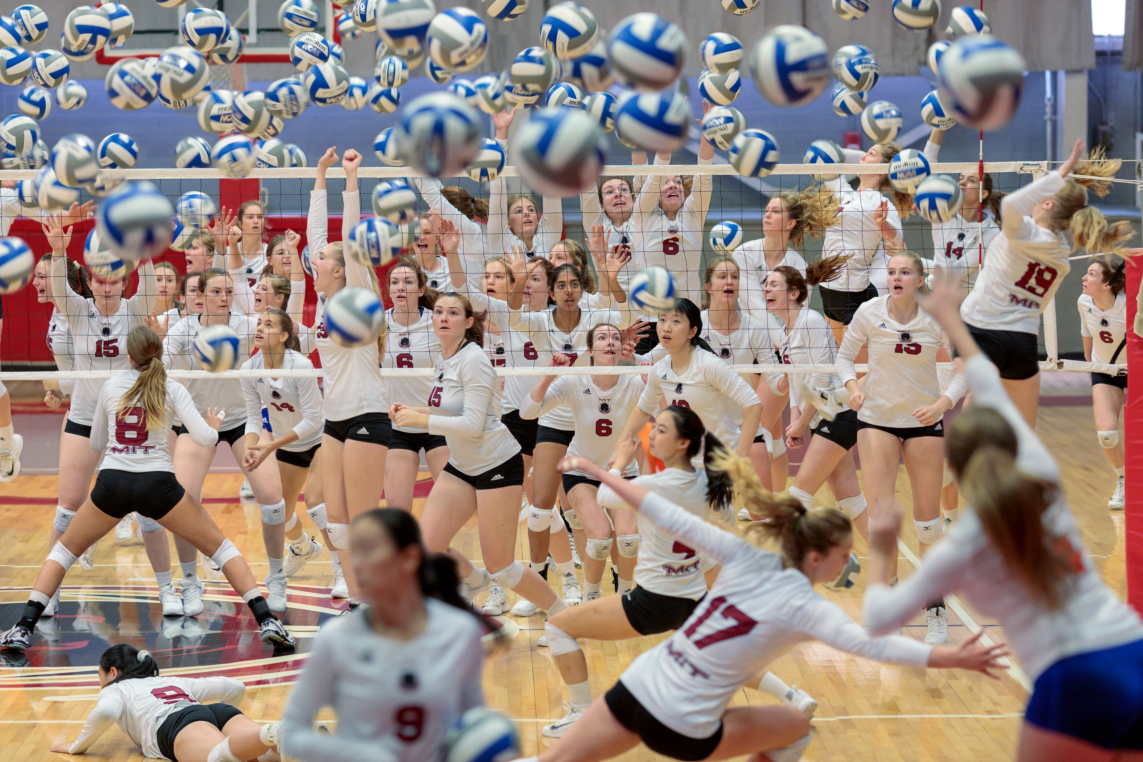 MIT Women's Voleyball