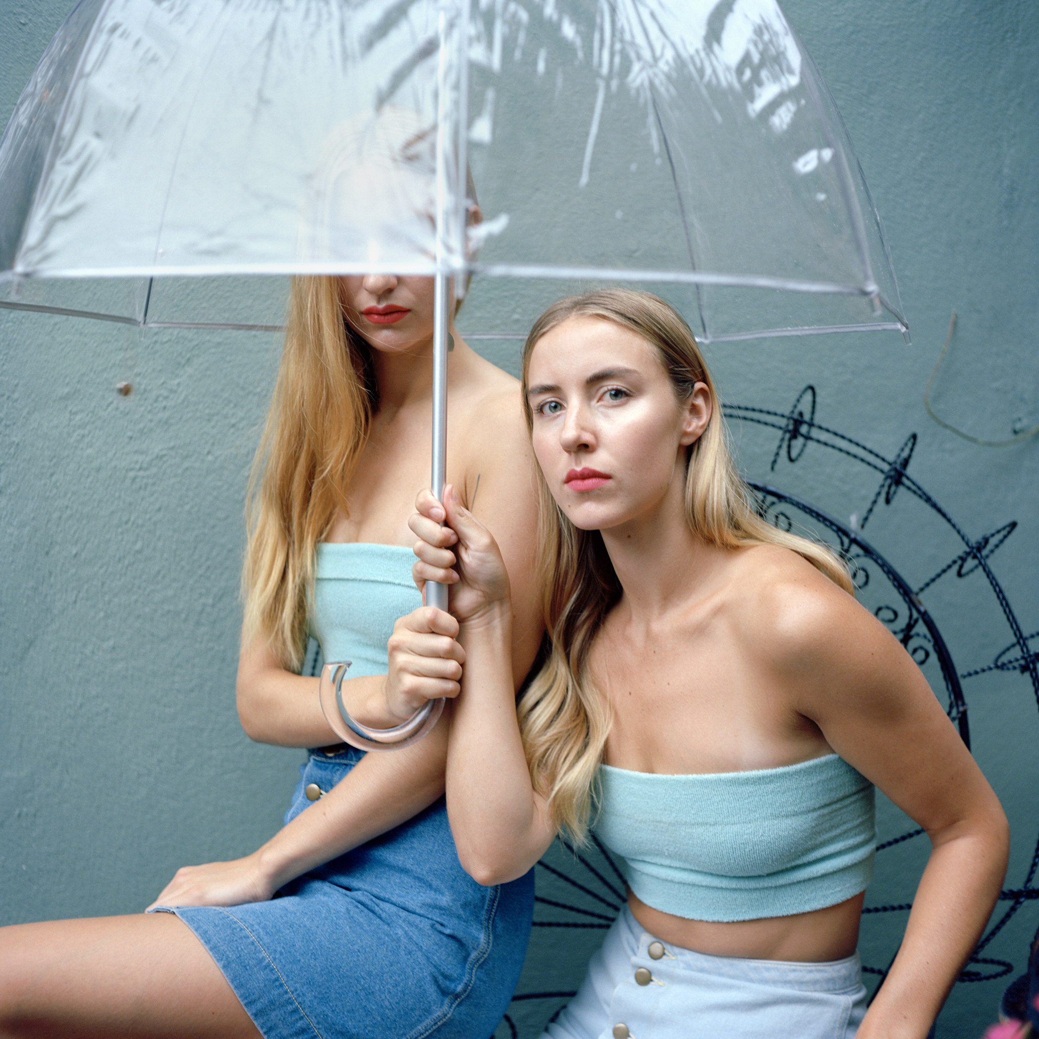 Twin Flames #17. Elyse & Larena Winn