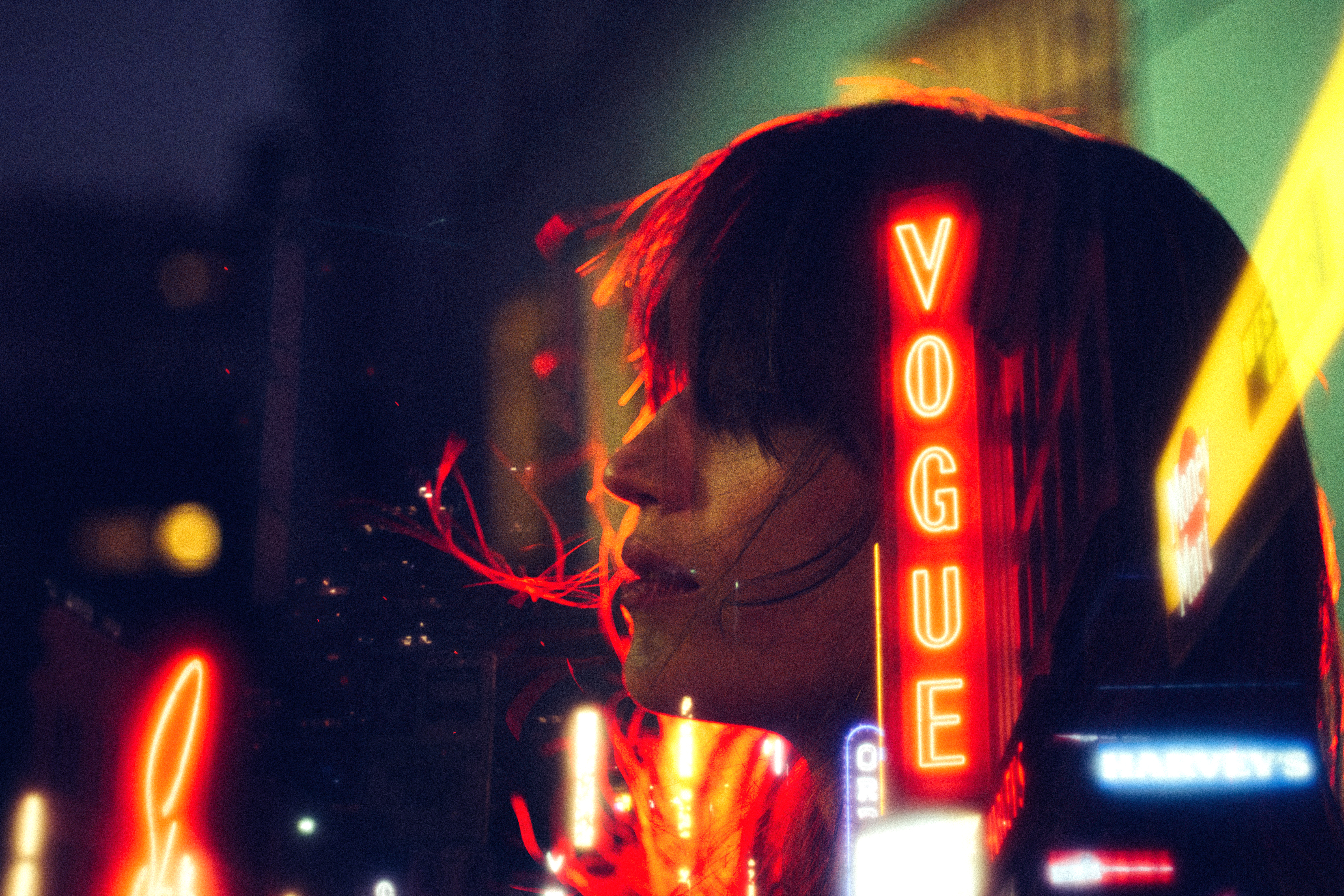 Neon Life #11 - Vogue