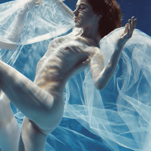 Underwater dance