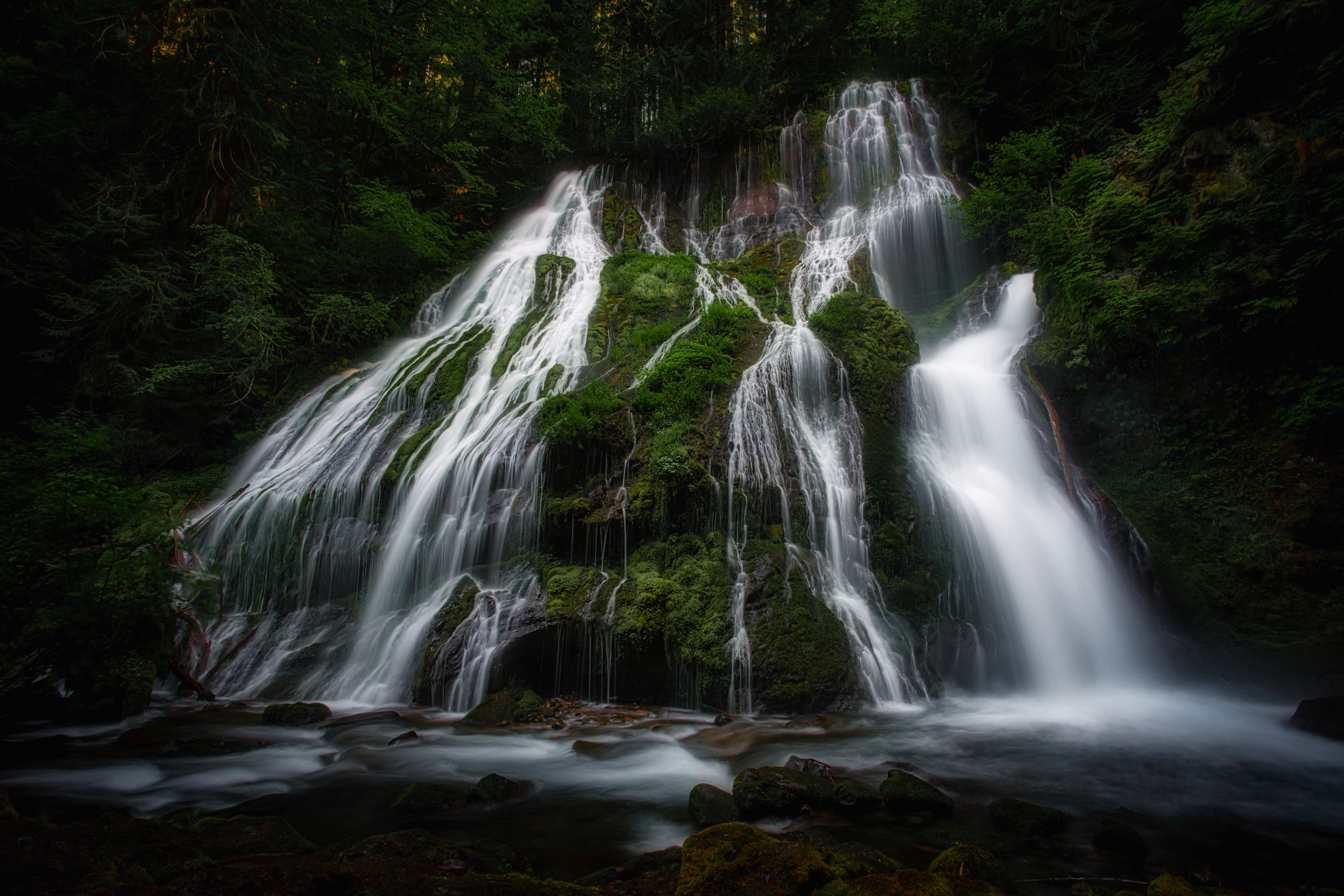 #001 - Genesis Falls