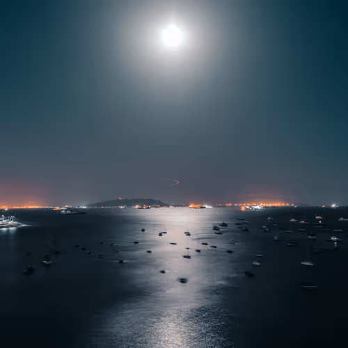 Mumbai Moons #24