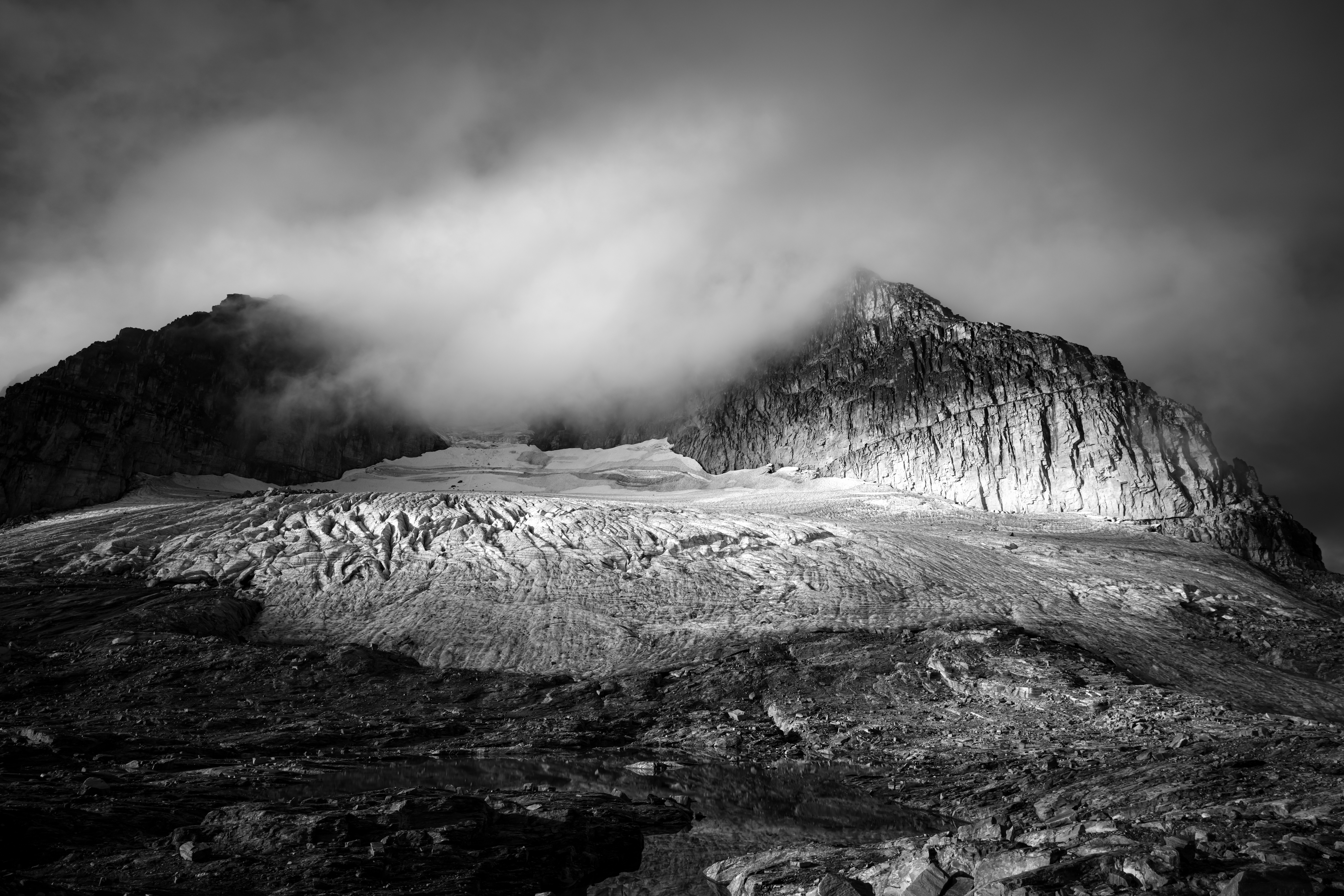 Of Craggy Peaks and Shrouded Heavens