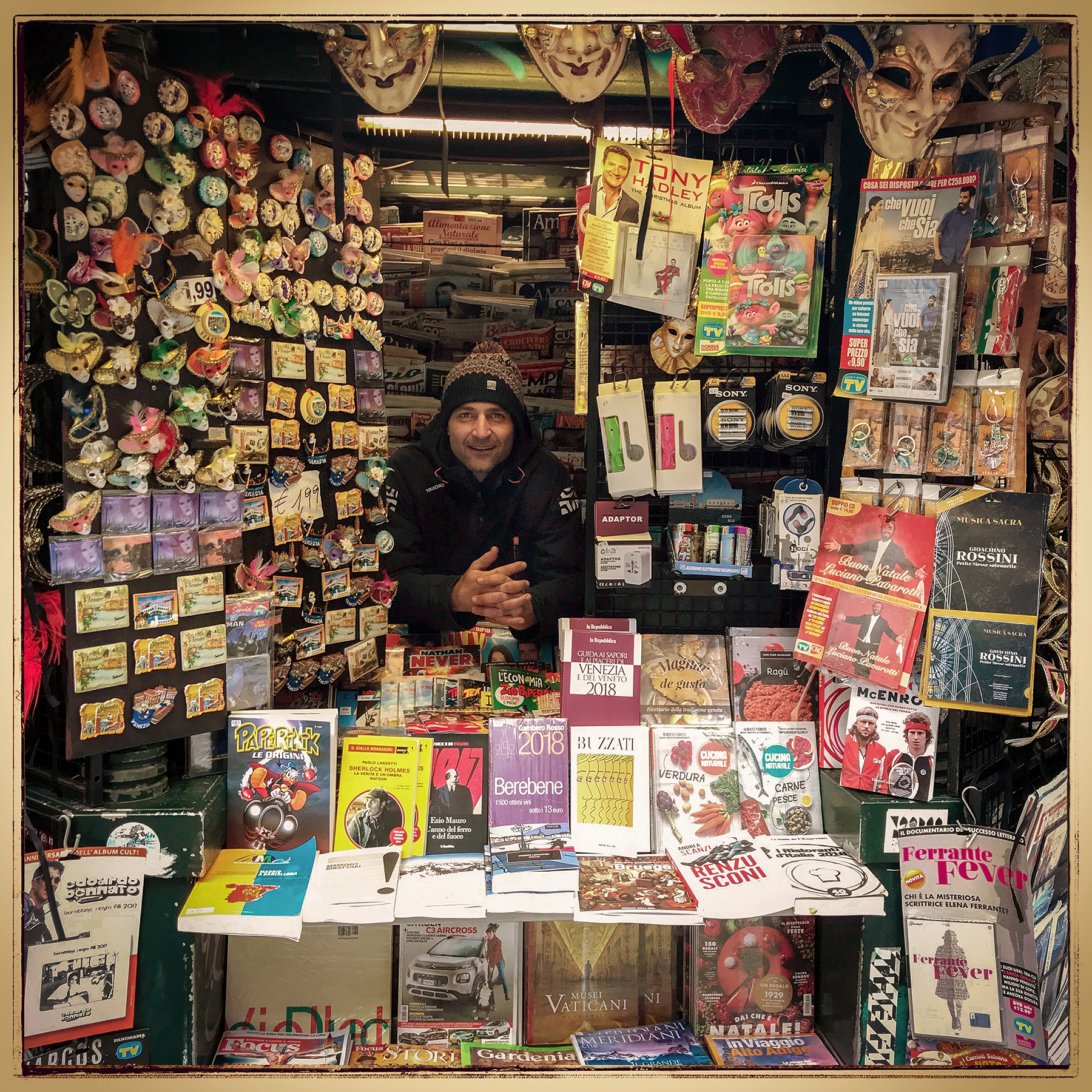 Newsstand 085