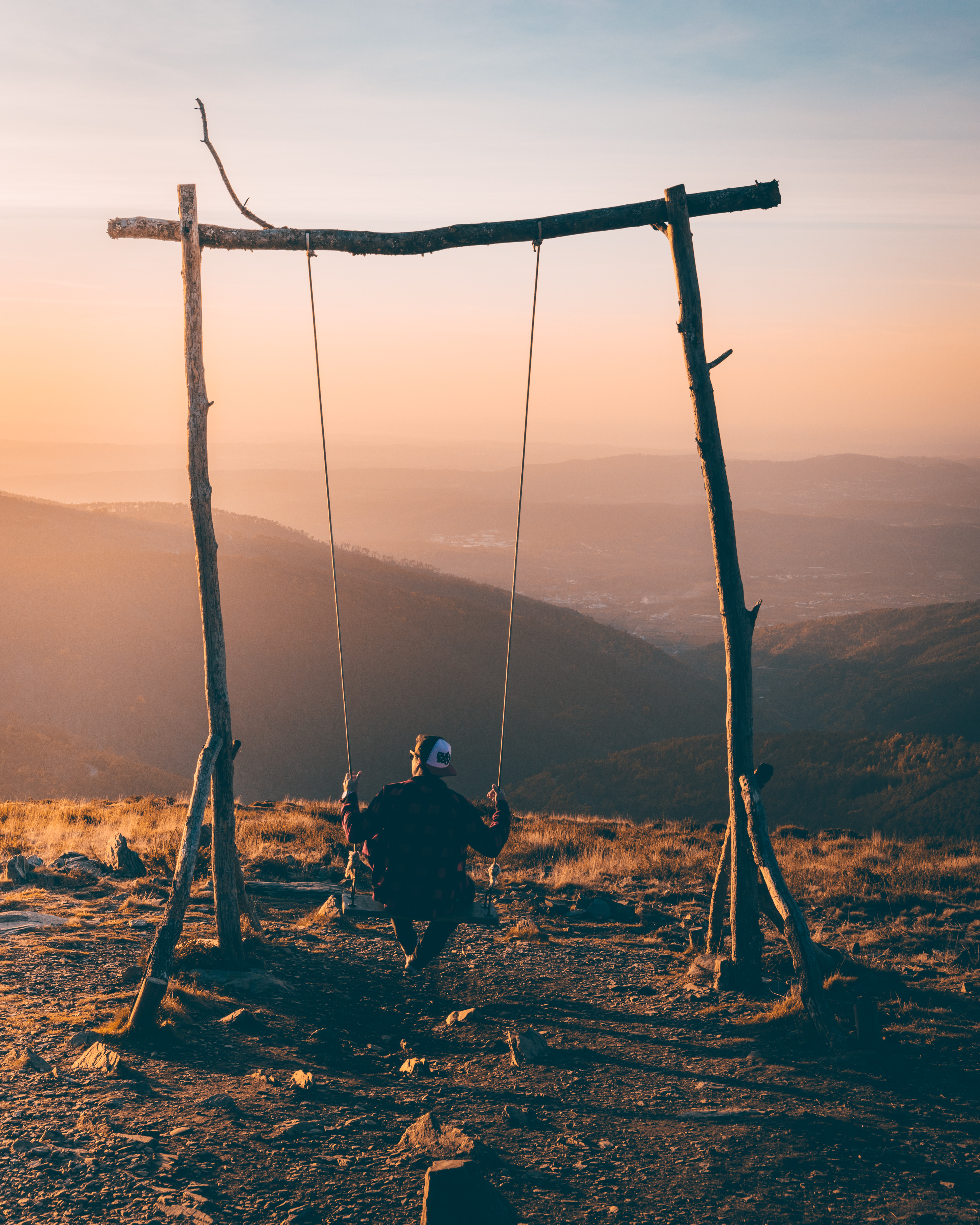 SUNSET SWINGS