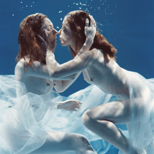Underwater dance