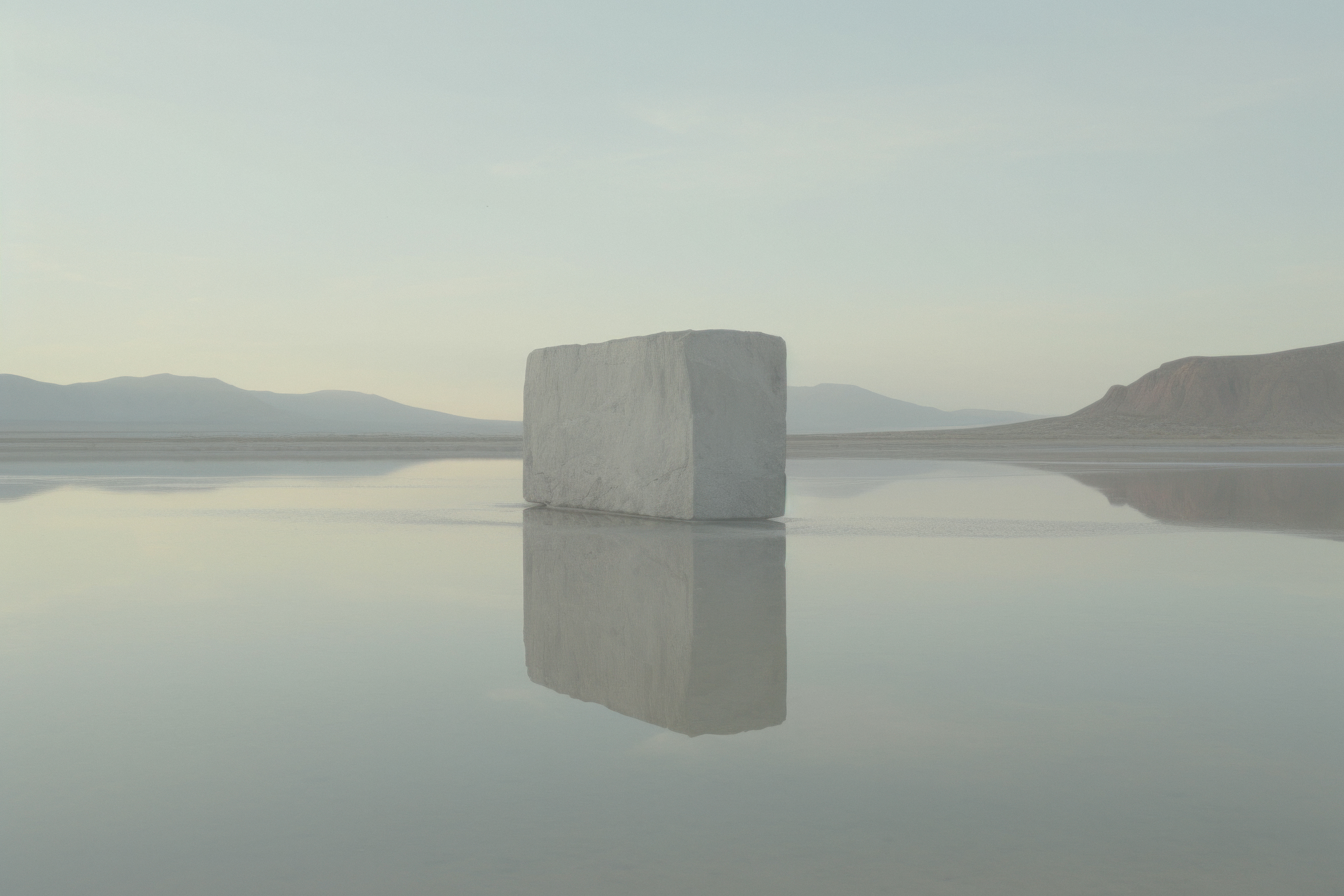 The MONOLITH signature 006