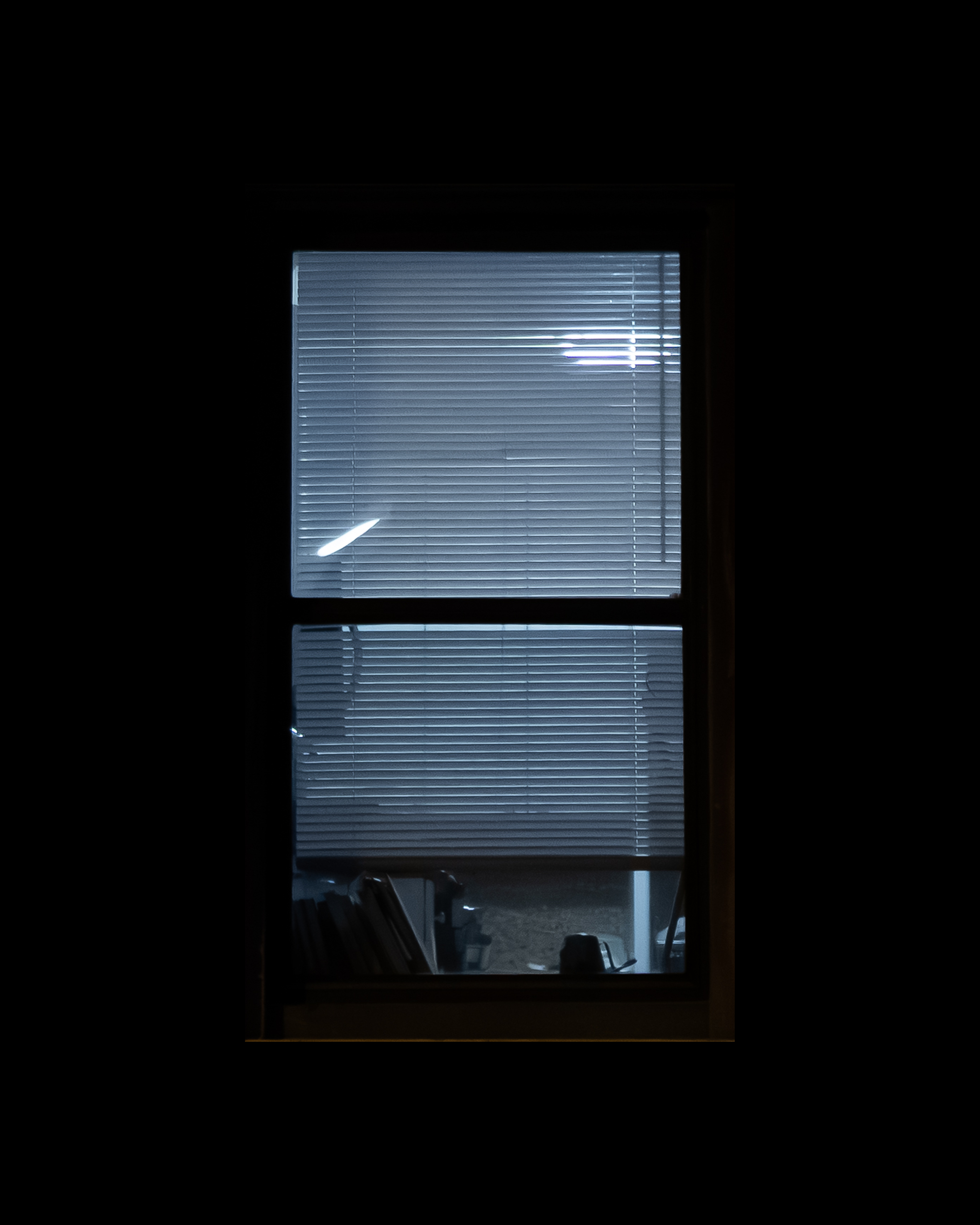 WINDOW 973