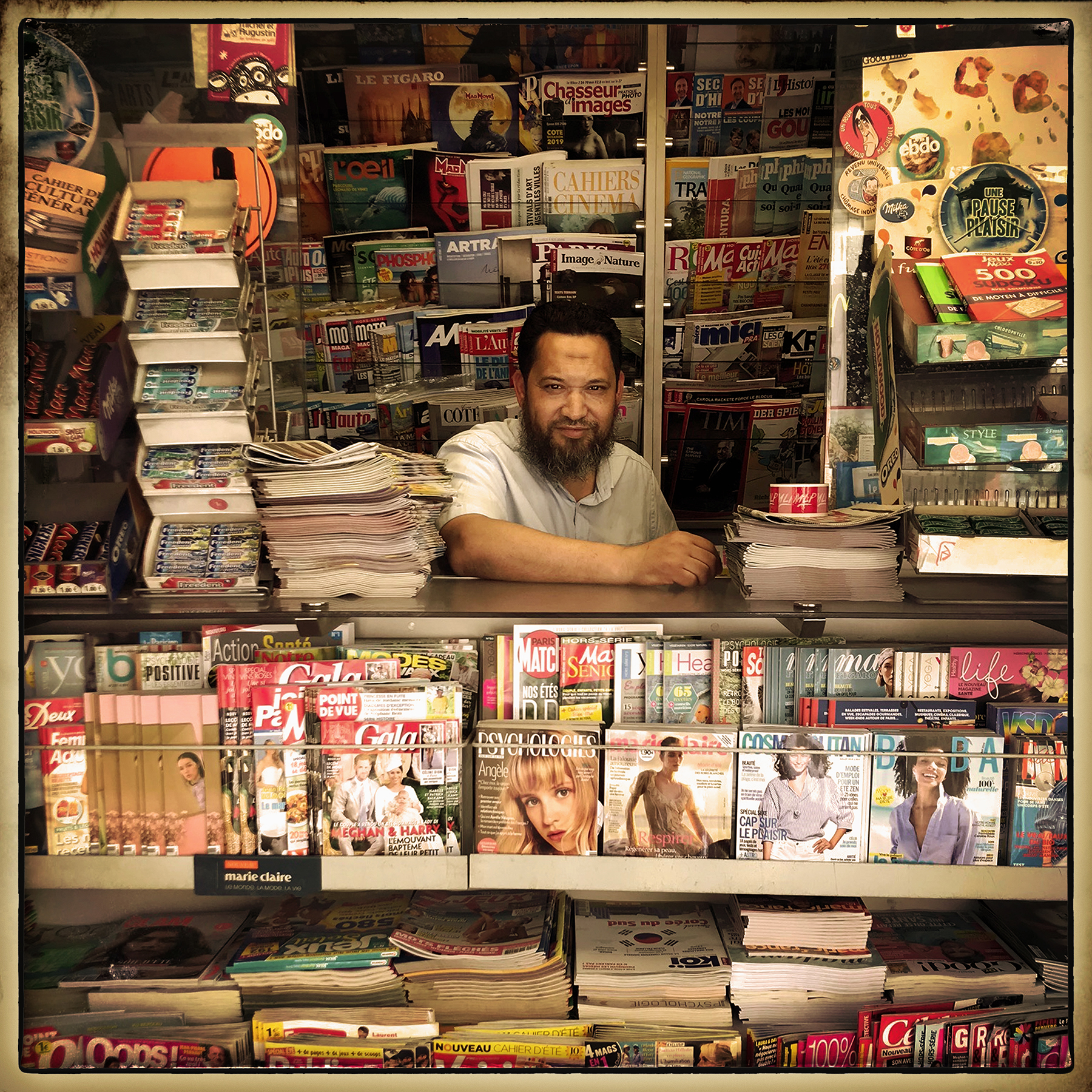 Newsstand 015