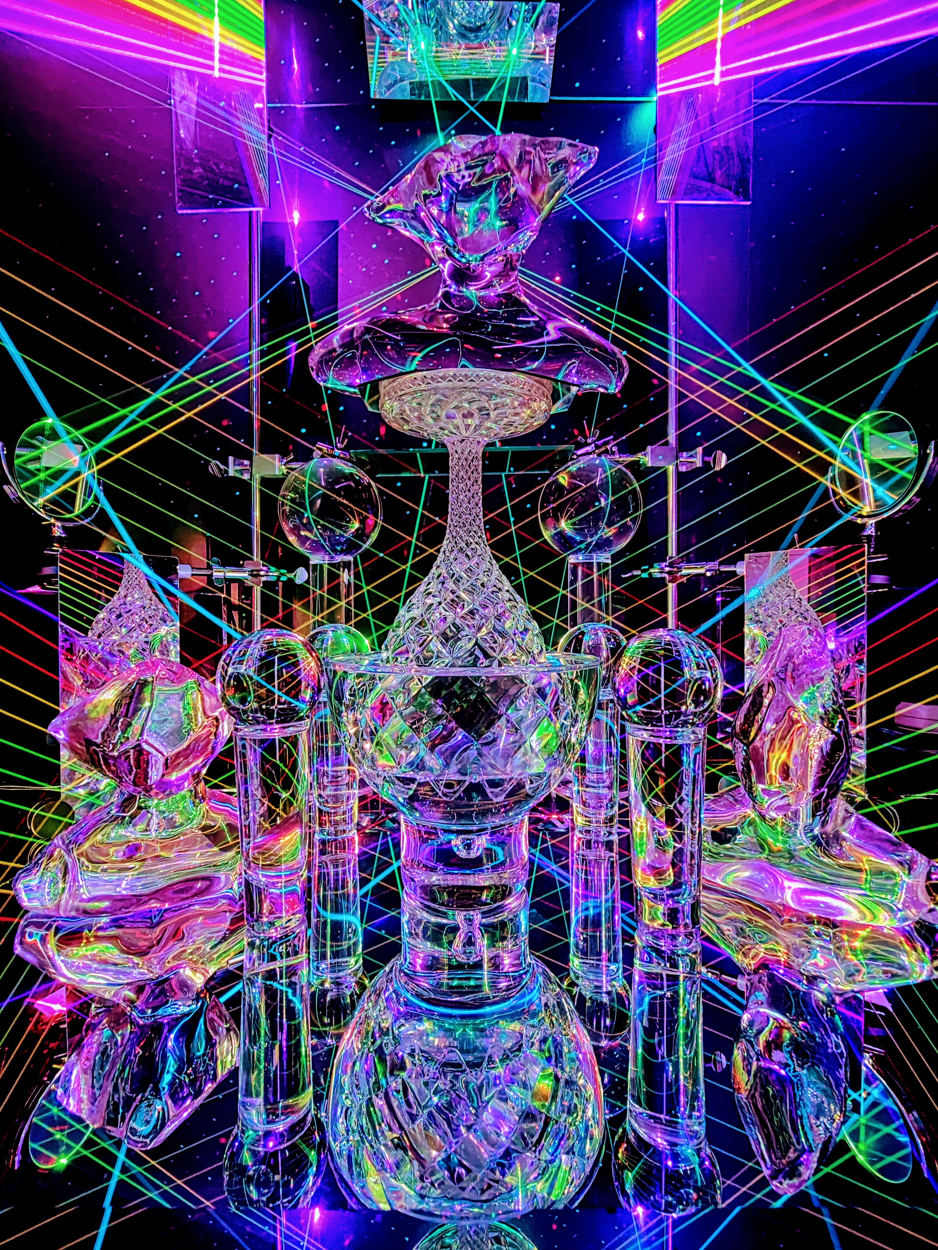 Colors Passing through the Cornea 