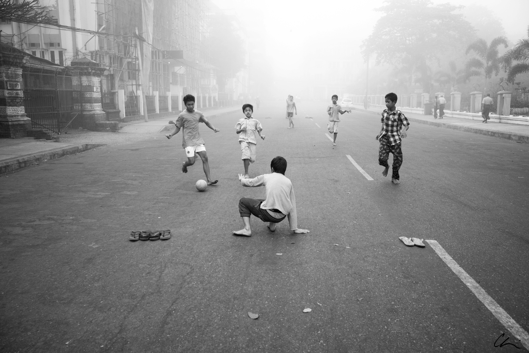 Street games in Yangon, Myanmar 2014 from the Global Chi Collection