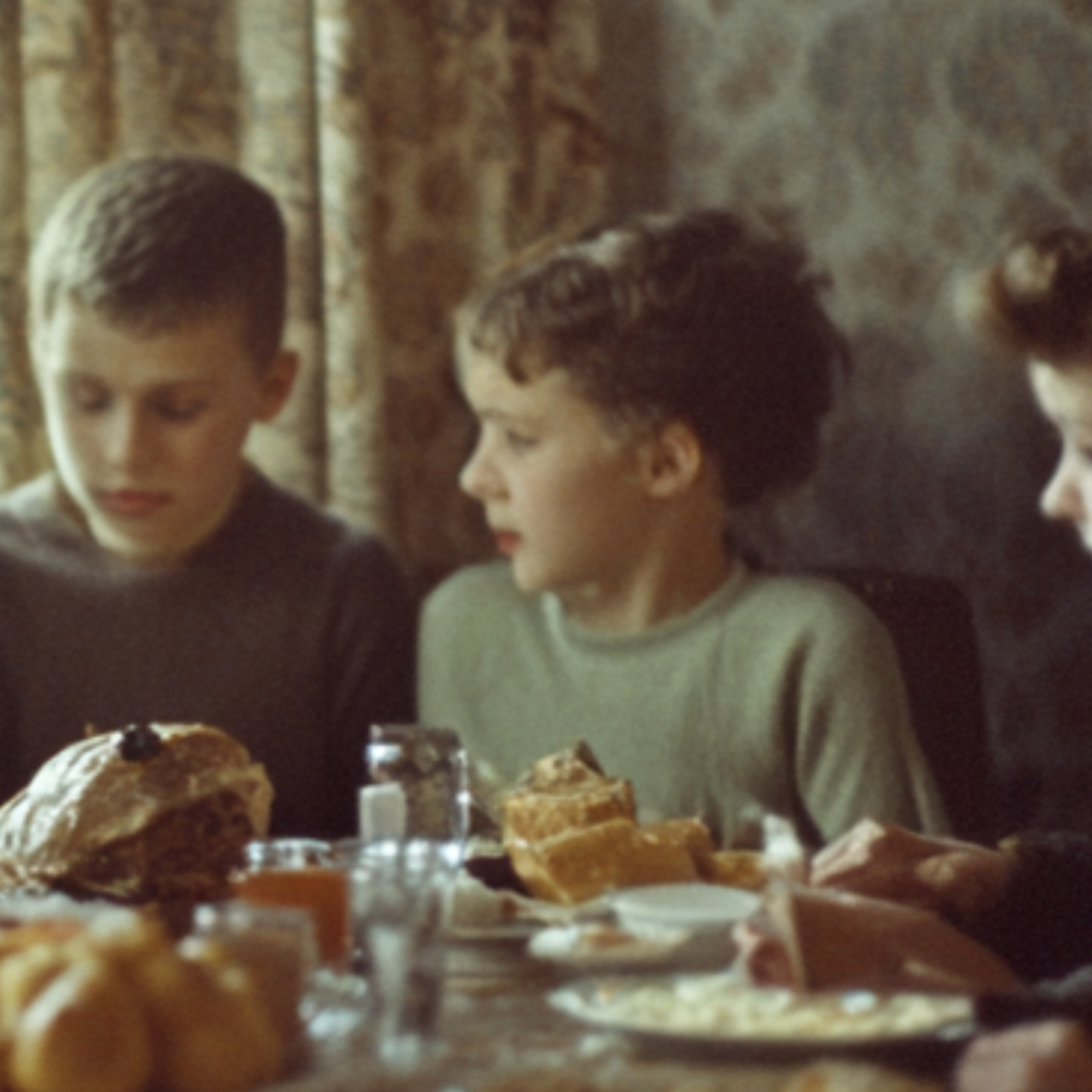 Common people who only exist in your memories #7