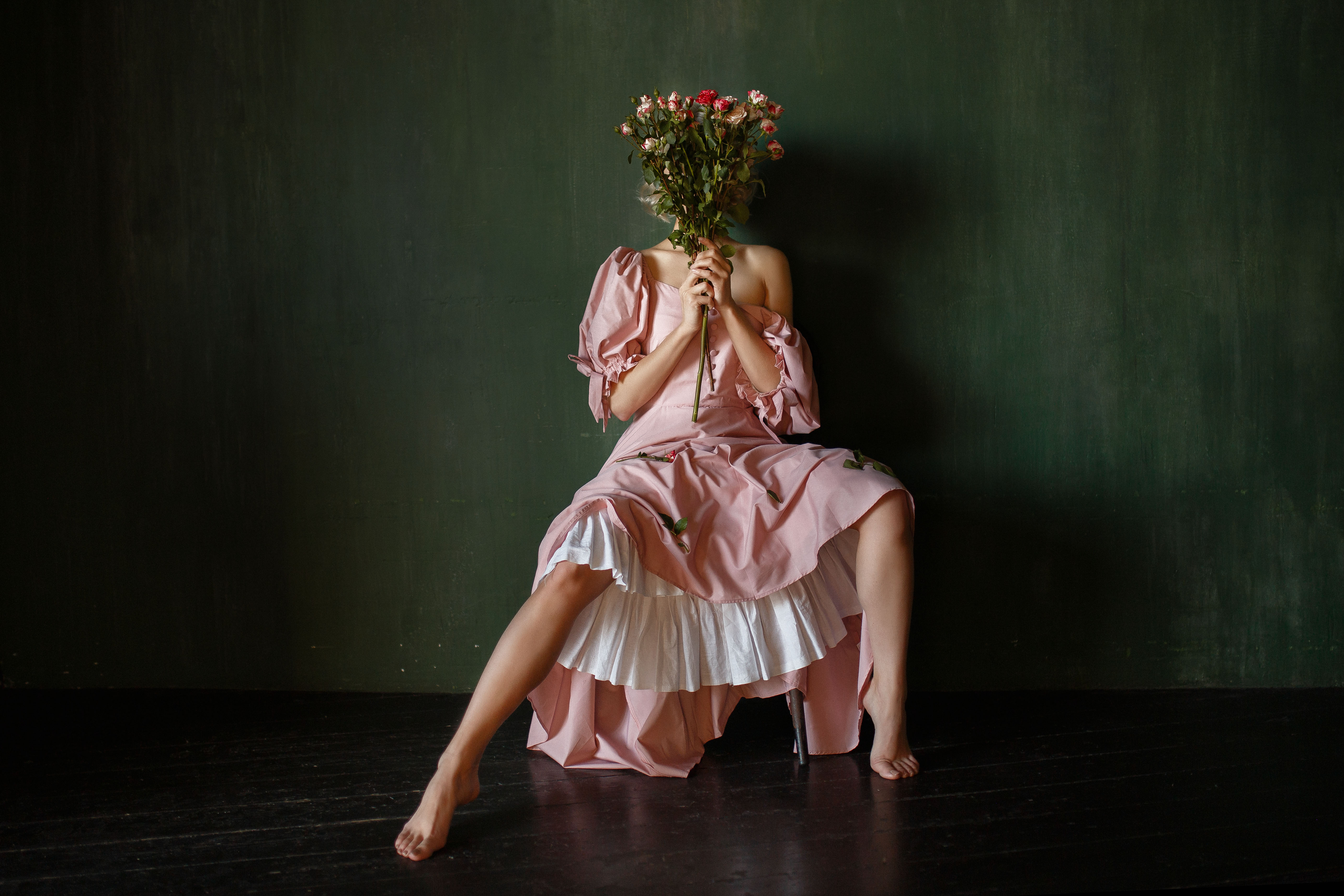 Roses, dress, bouquet