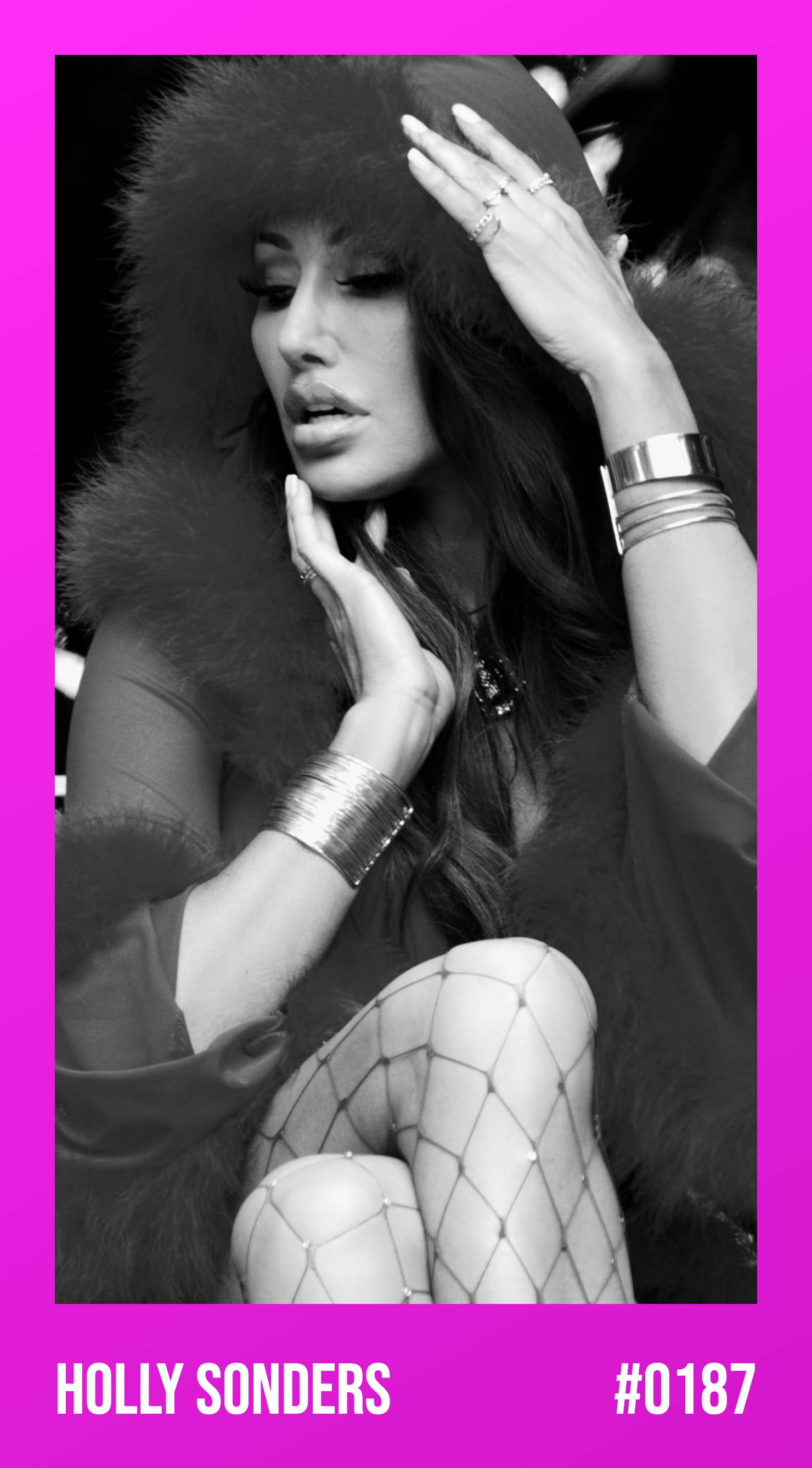 Holly Sonders Pink Album NFT #0187