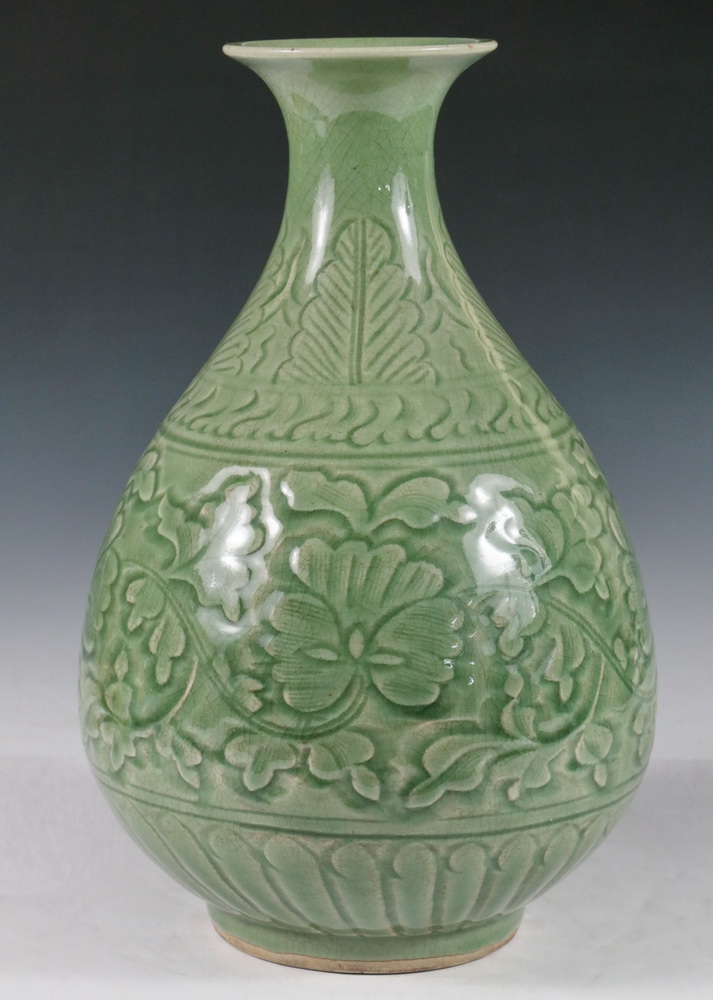 KOREAN VASE