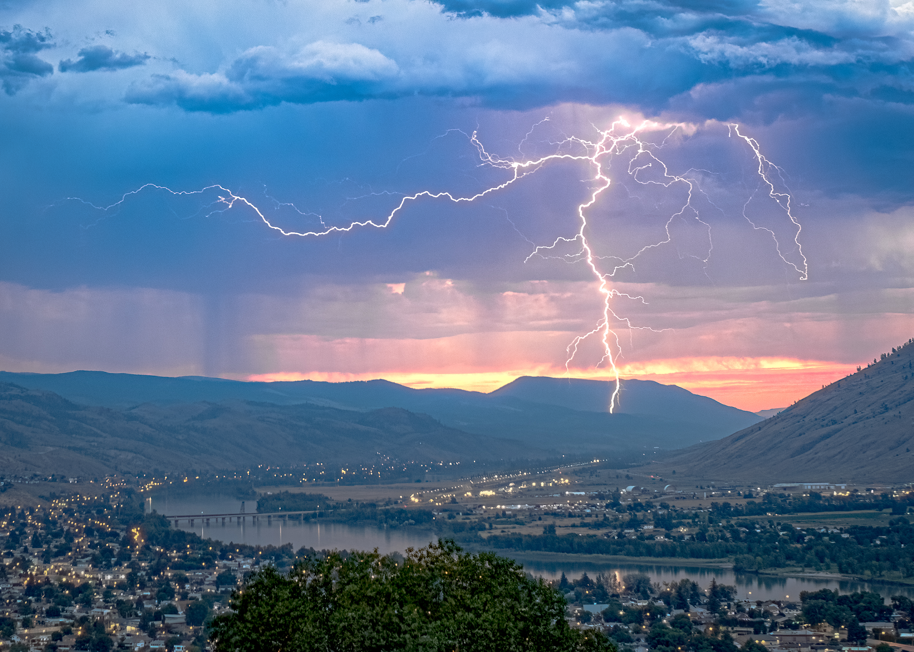 City Lightning
