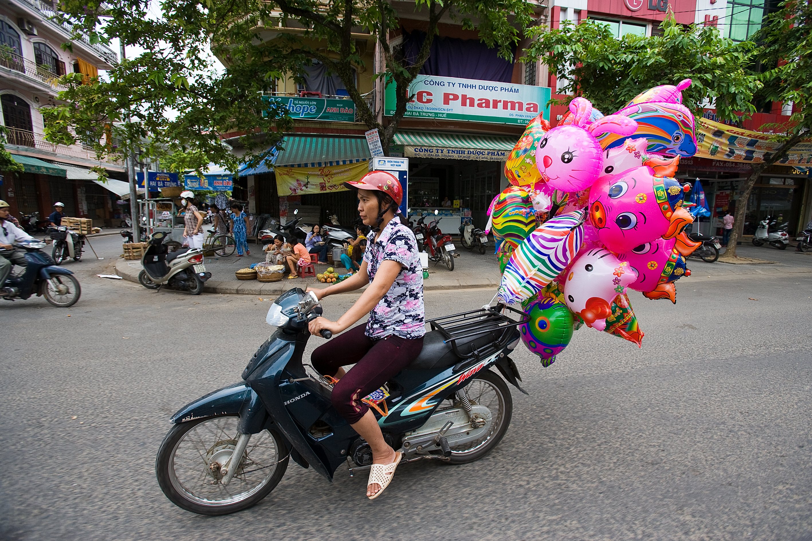 Bikes of Burden #109. Balloons.