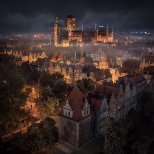 The Old Town by Night #33/64