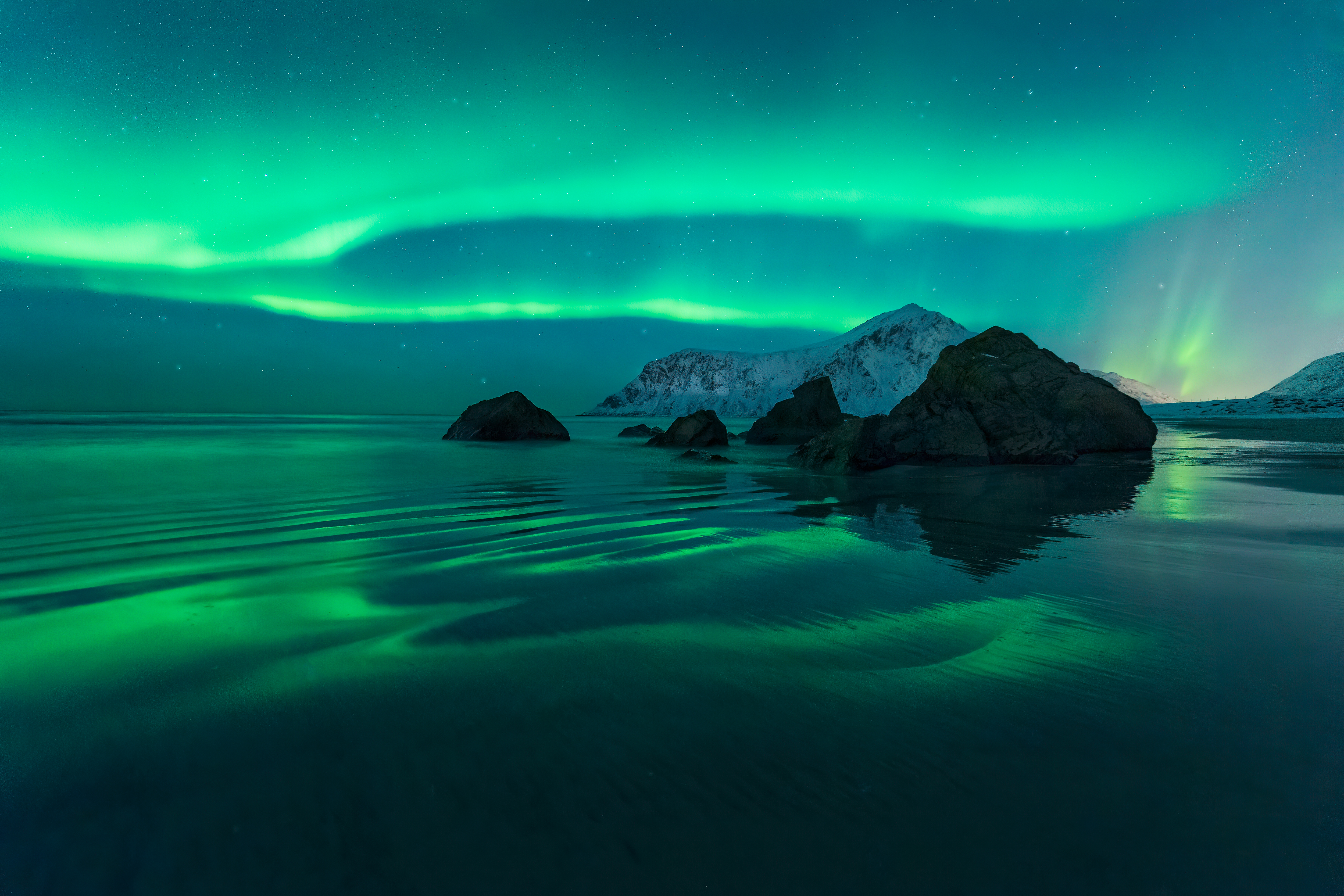 The night ablaze