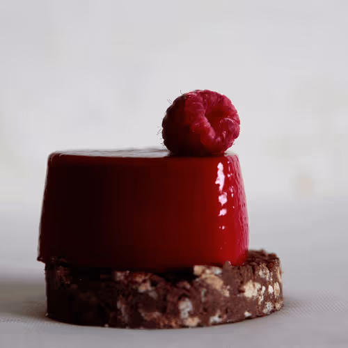 The Raspberry Cake
