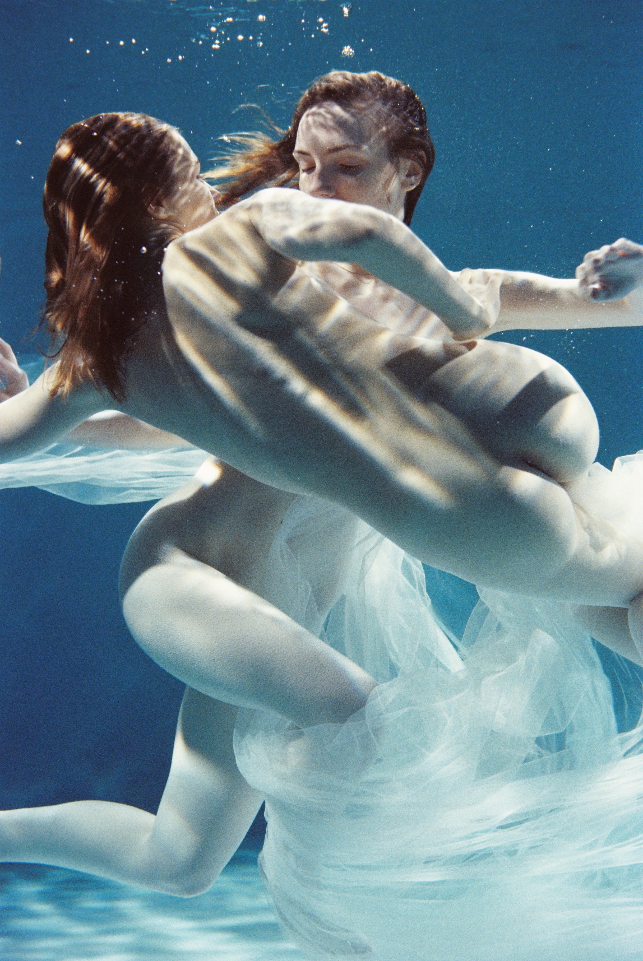 Underwater dance