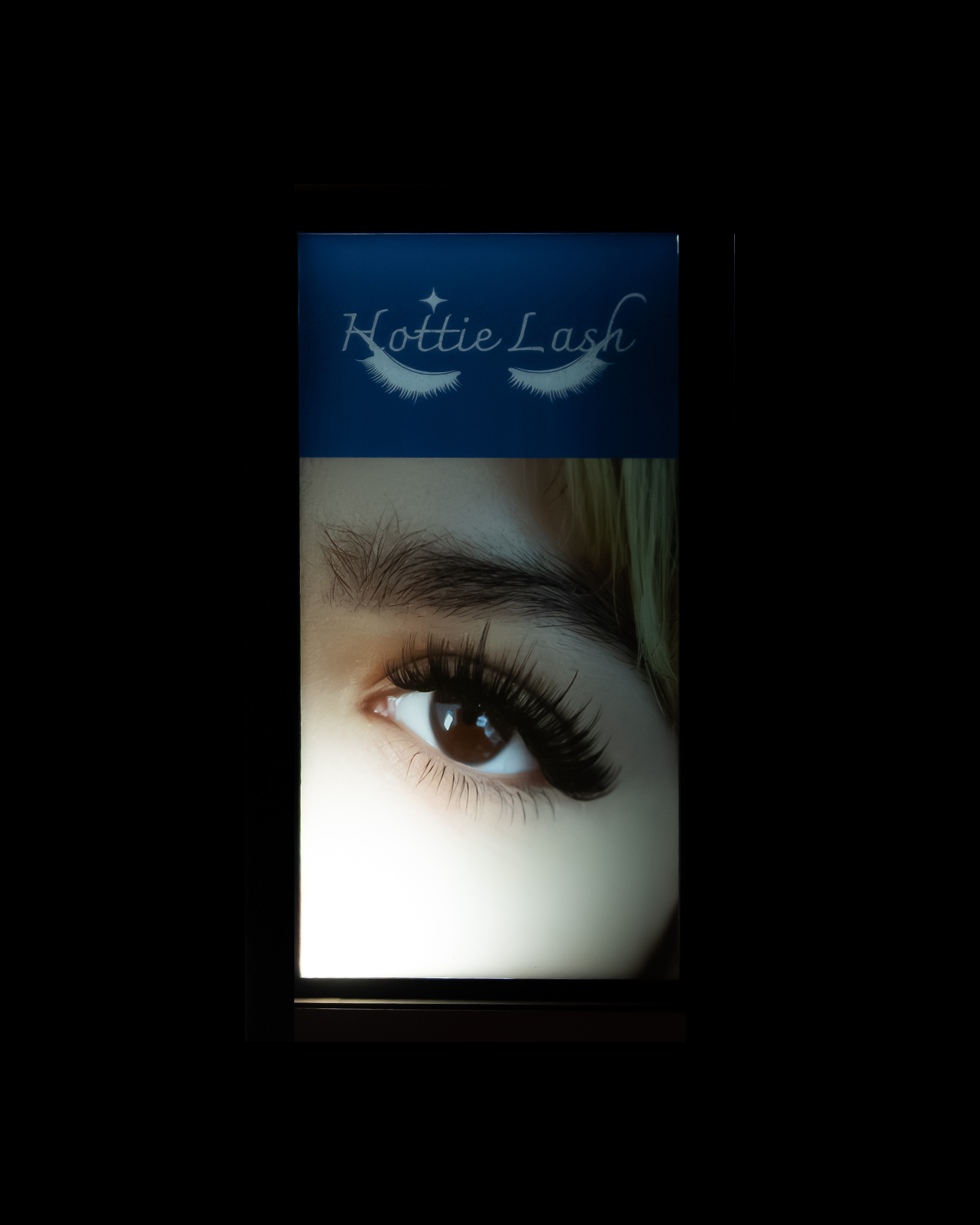 WINDOW 841