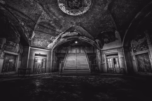 #15 Forgotten Trolley Lobby (Bright Darkness)