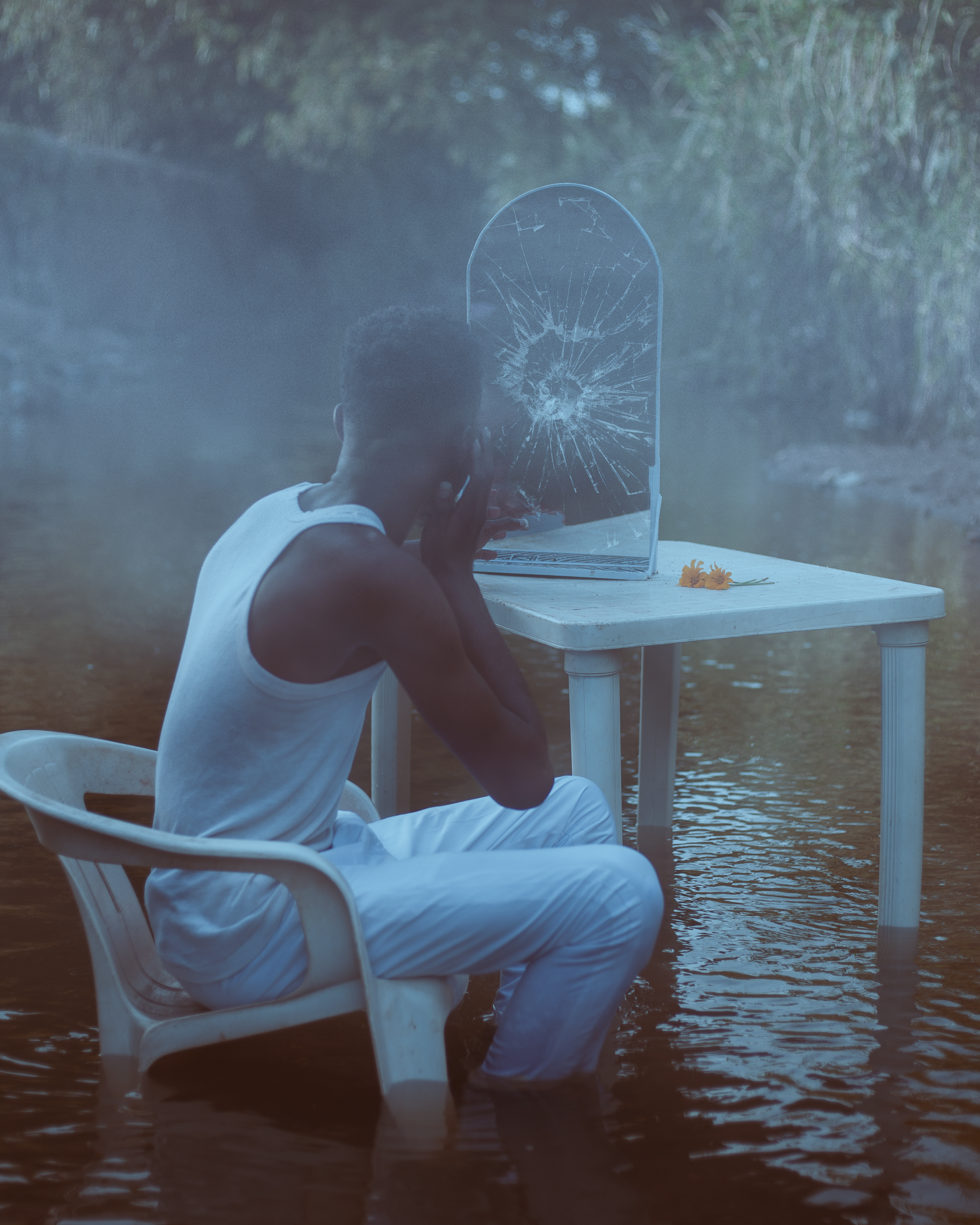 BROKEN REFLECTION