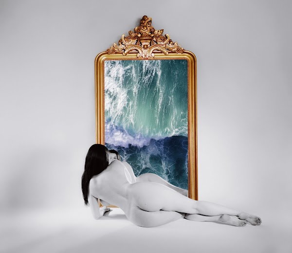 MIRROR MIRROR